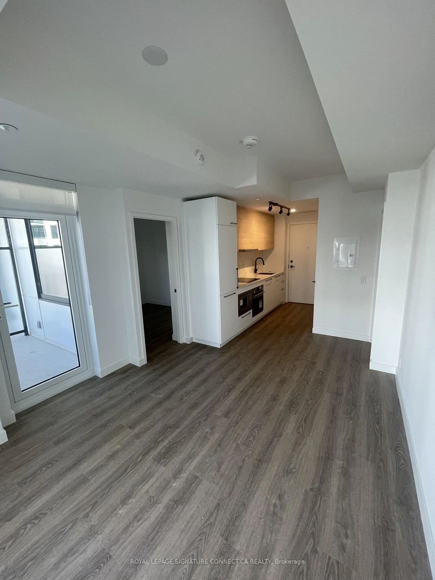 Photo 9 of Unit 602, 1050 Eastern Avenue, Toronto, Greenwood-Coxwell — HOMEH