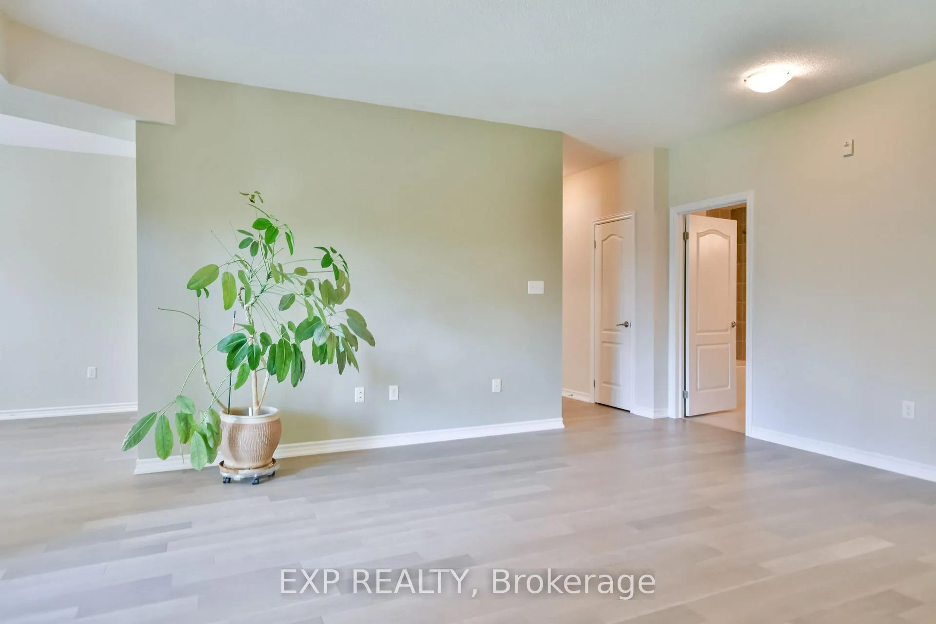 Photo 14 of Unit 101, 42 Ferndale Drive S, Barrie, Ardagh — HOMEH