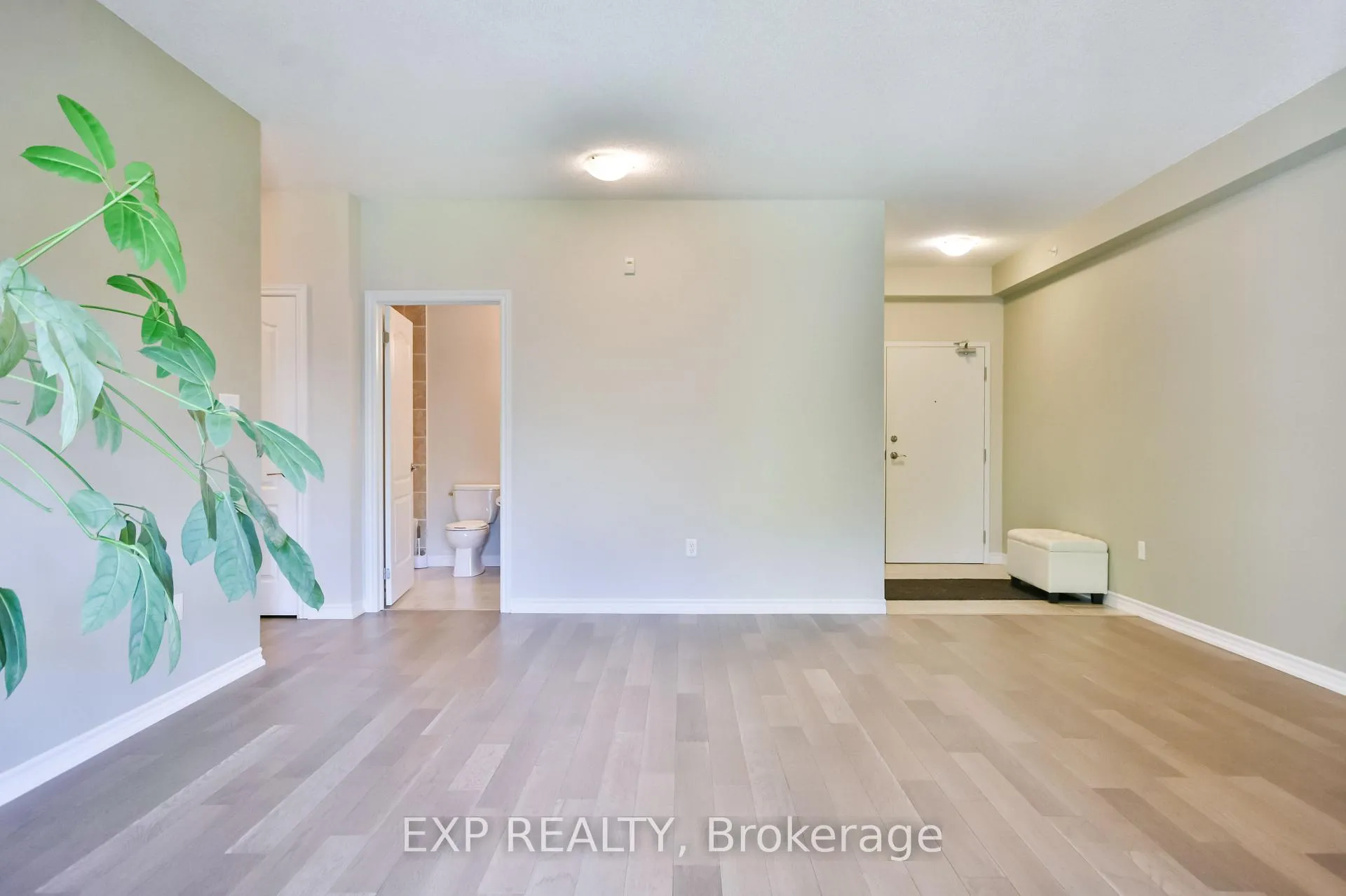 Photo 15 of Unit 101, 42 Ferndale Drive S, Barrie, Ardagh — HOMEH