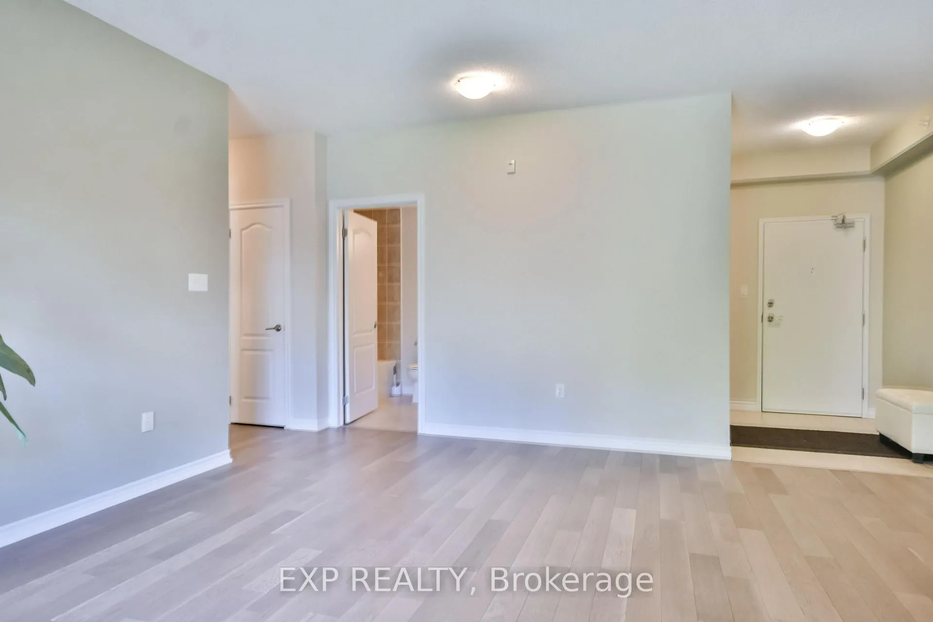Photo 16 of Unit 101, 42 Ferndale Drive S, Barrie, Ardagh — HOMEH