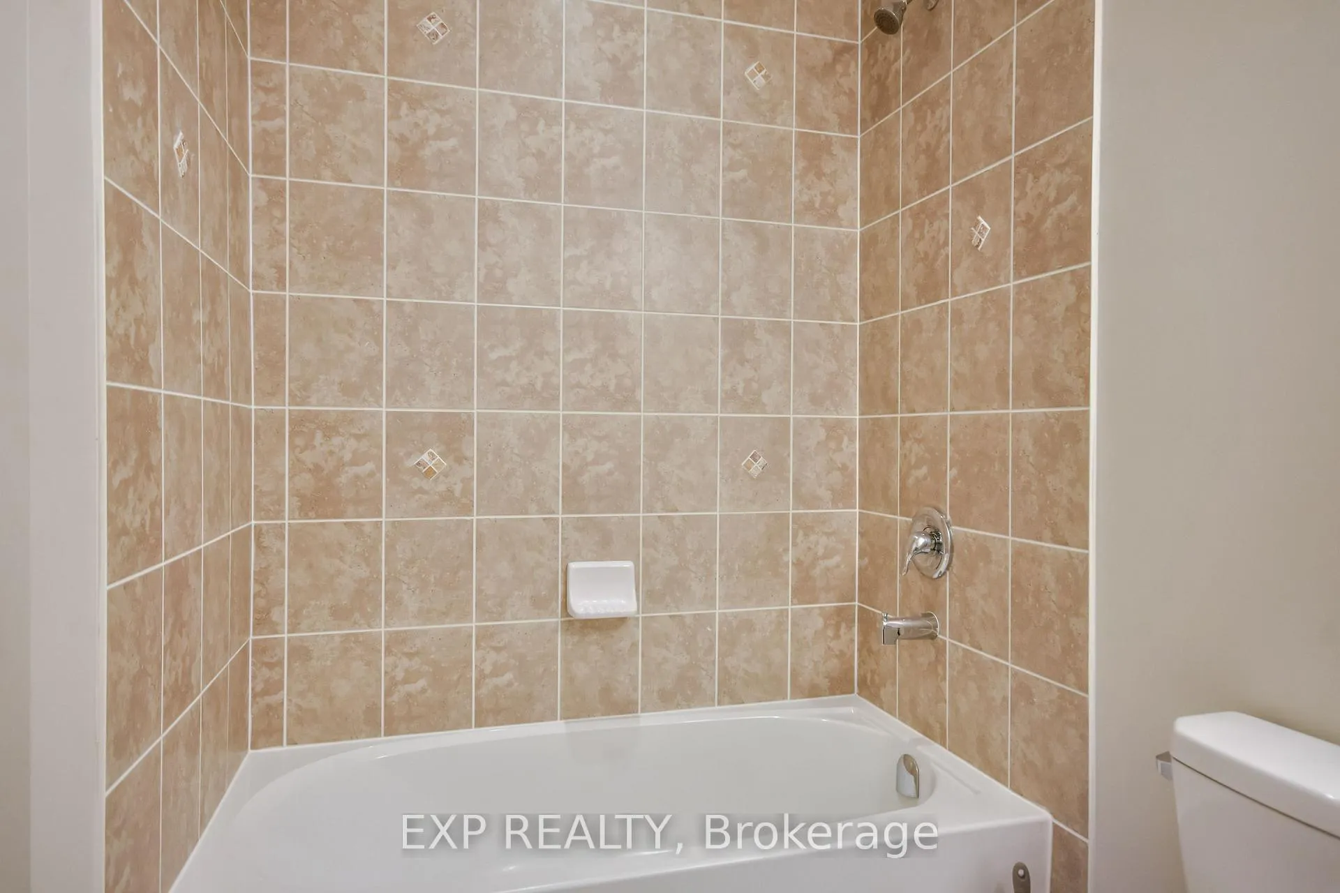 Photo 21 of Unit 101, 42 Ferndale Drive S, Barrie, Ardagh — HOMEH