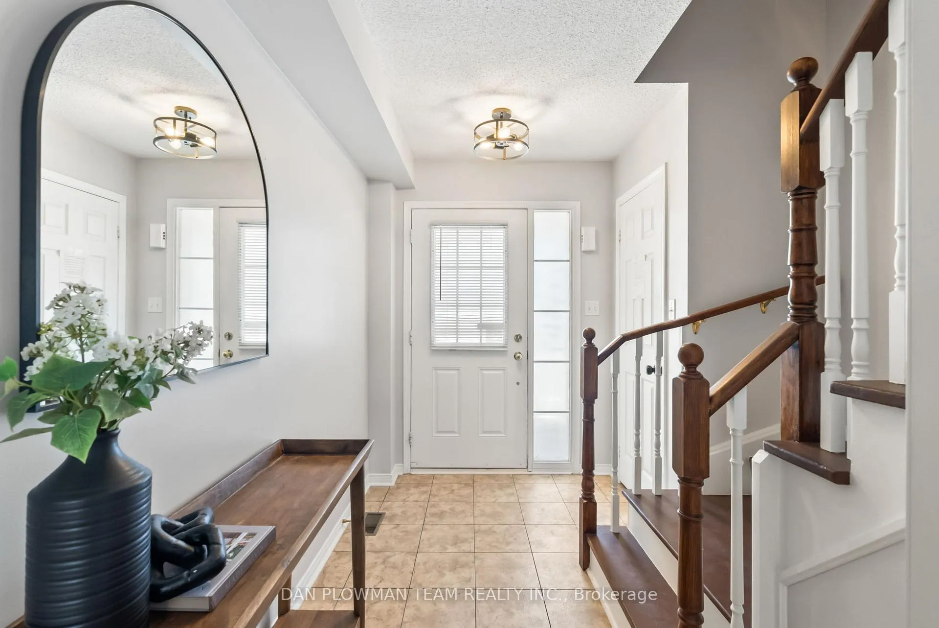 Photo 4 of Unit 37, 1087 Ormond Drive, Oshawa, Samac — HOMEH