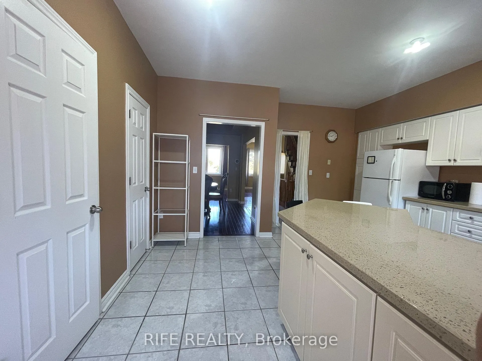 Photo 3 of Unit Main, 156 Town Centre Boulevard, Markham, Unionville — HOMEH