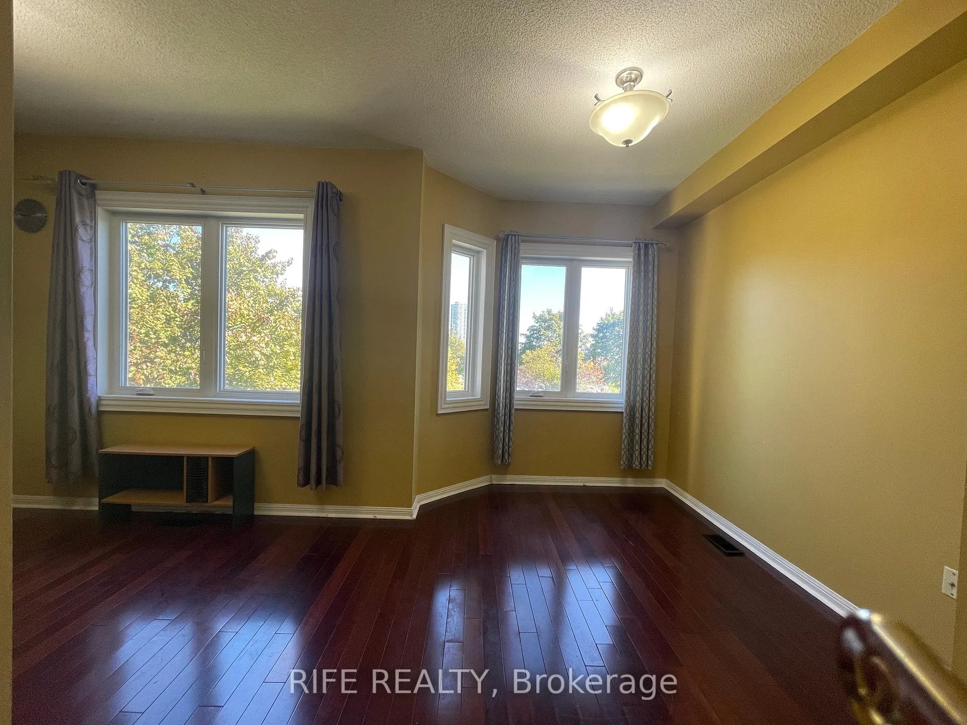 Photo 7 of Unit Main, 156 Town Centre Boulevard, Markham, Unionville — HOMEH