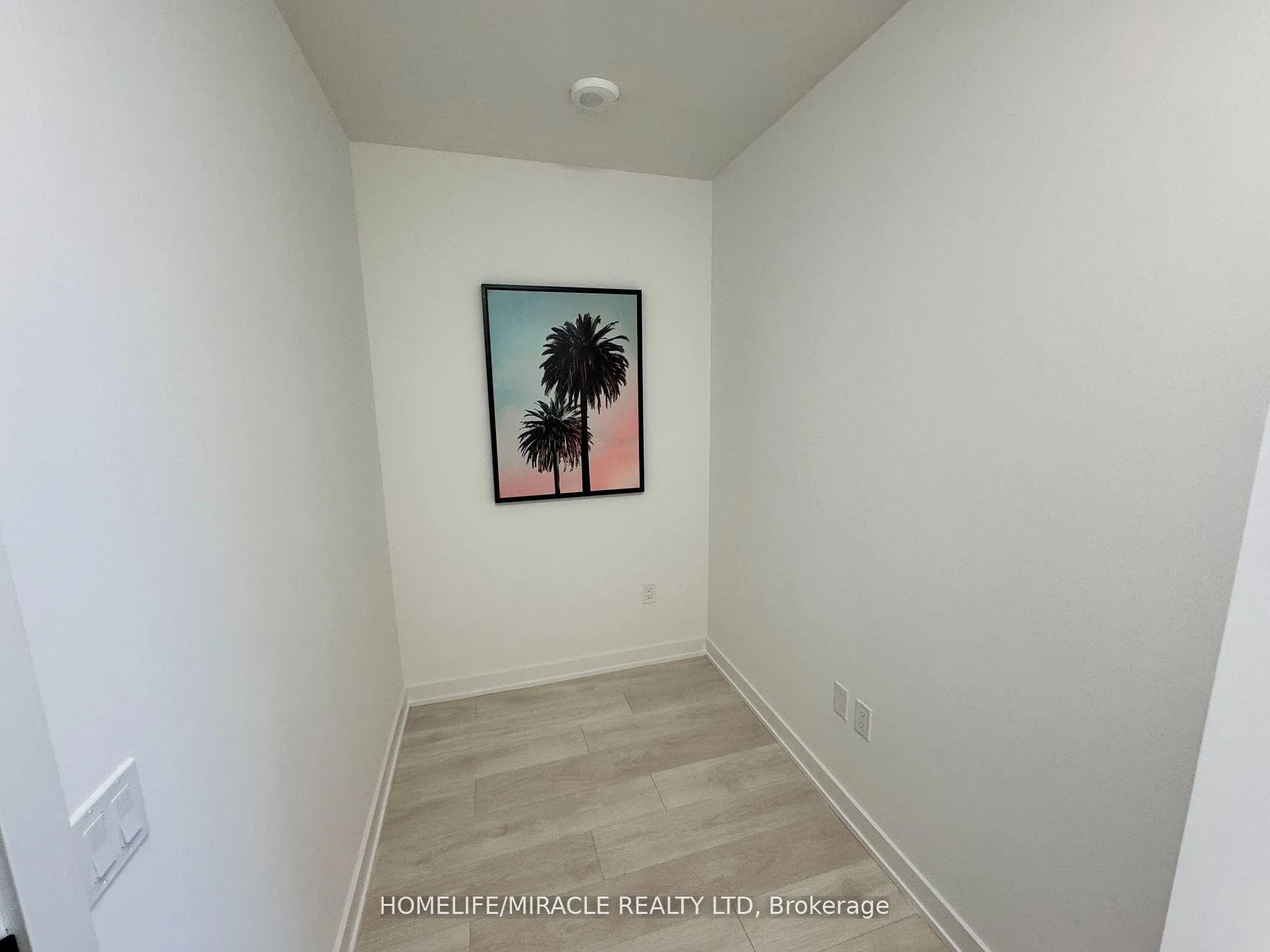 Photo 8 of Unit 619, 117 Broadway Avenue, Toronto, Mount Pleasant West — HOMEH