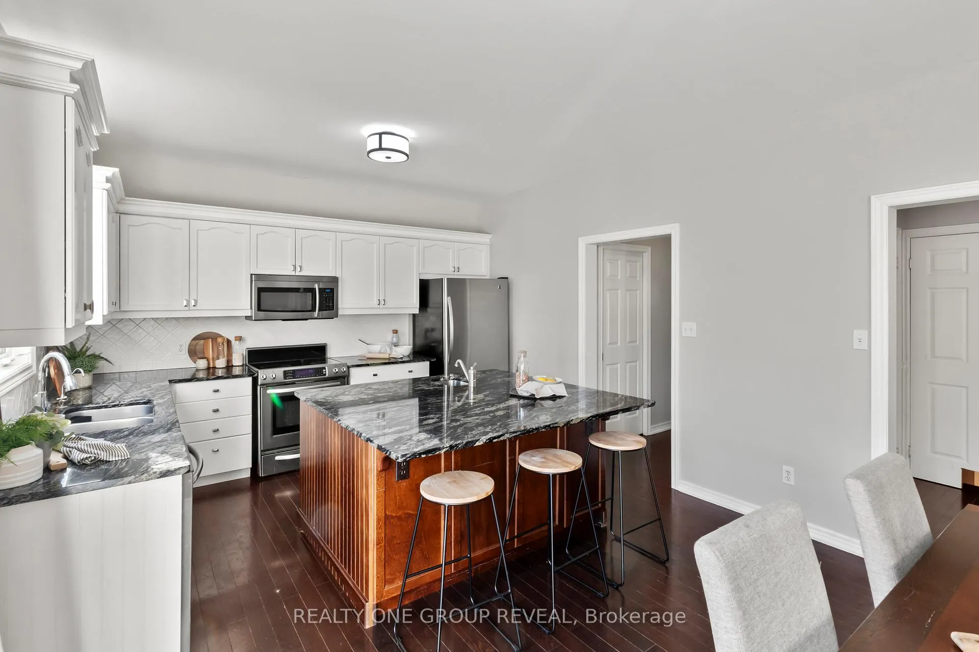 Photo 10 of 119 Clayton Crescent, Clarington, Bowmanville — HOMEH