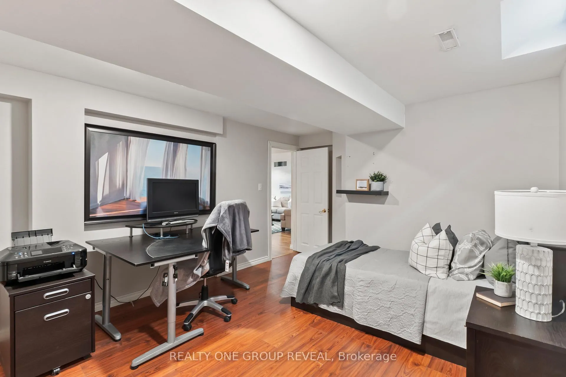 Photo 35 of 119 Clayton Crescent, Clarington, Bowmanville — HOMEH
