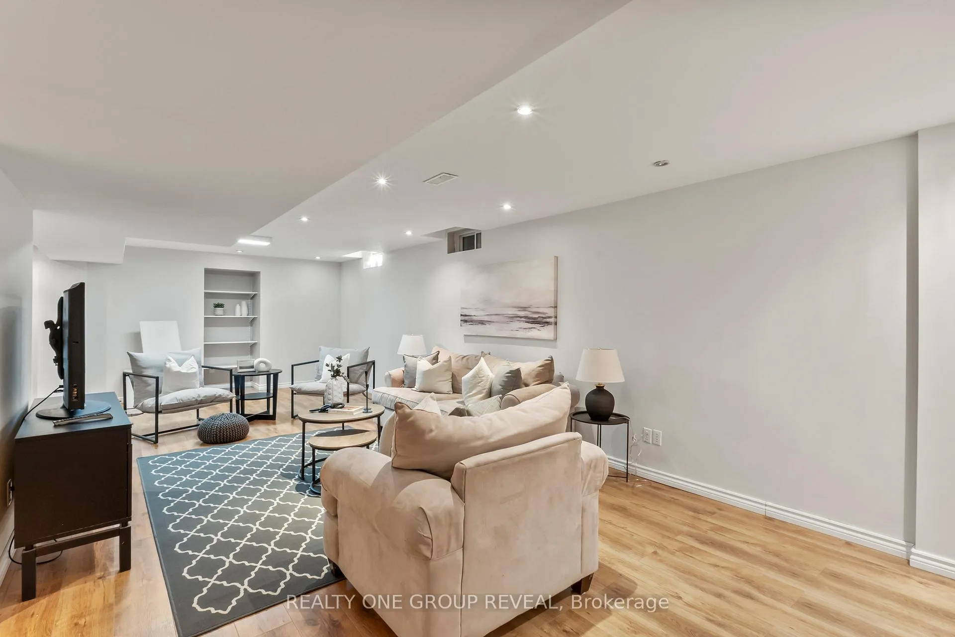 Photo 37 of 119 Clayton Crescent, Clarington, Bowmanville — HOMEH