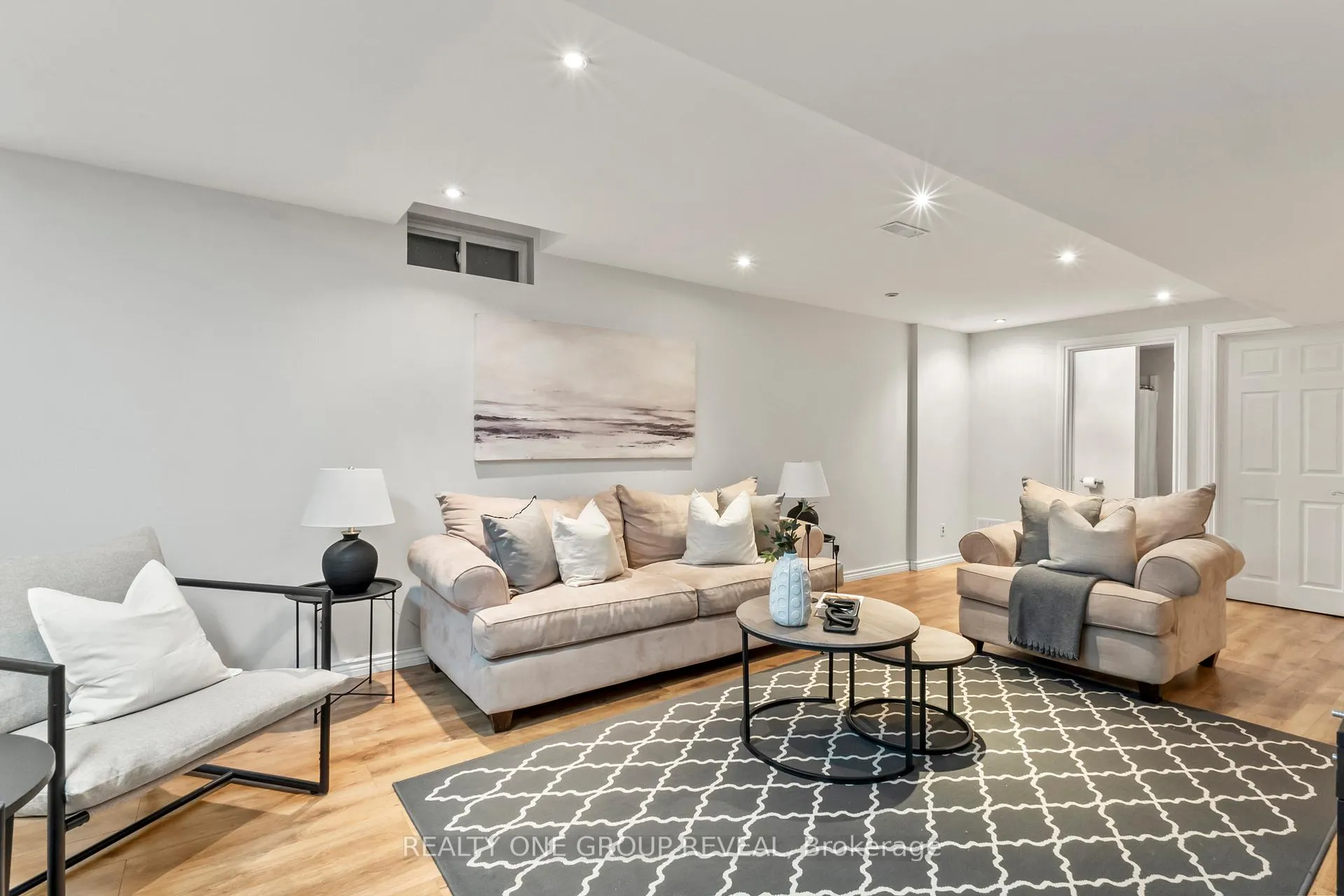 Photo 40 of 119 Clayton Crescent, Clarington, Bowmanville — HOMEH