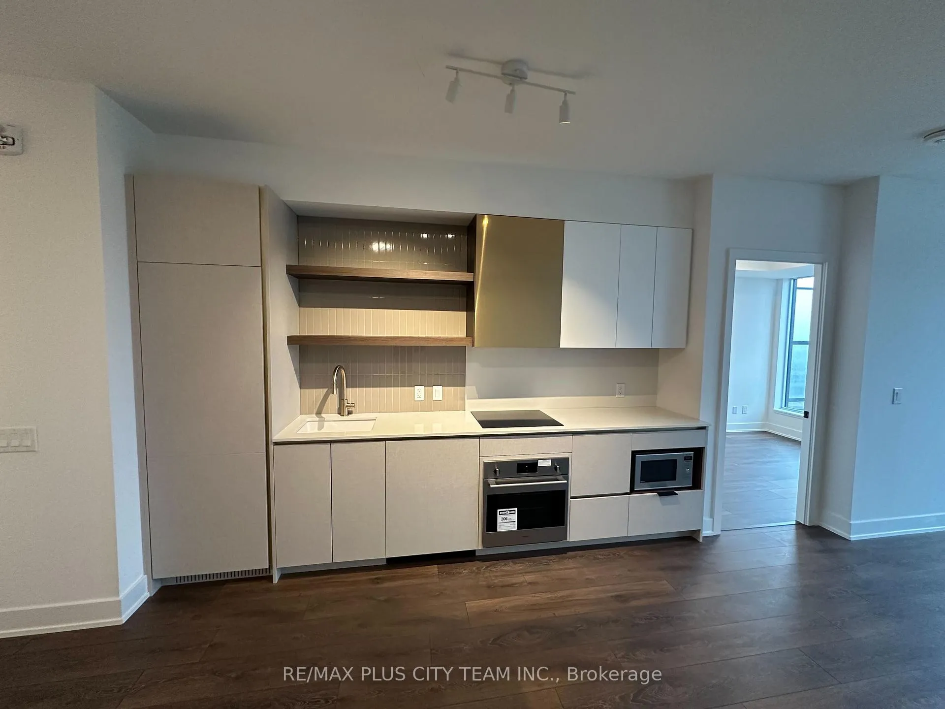 Photo 5 of Unit 212, 1285 Queen Street E, Toronto, Greenwood-Coxwell — HOMEH
