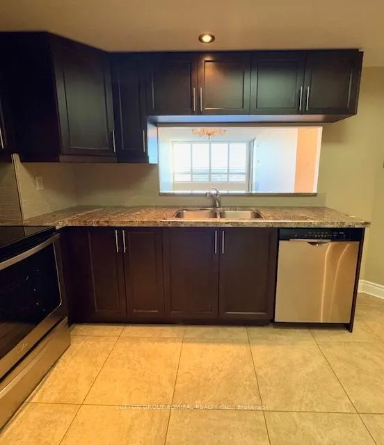 Photo 19 of Unit 803, 7601 Bathurst Street, Vaughan, Crestwood-Springfarm-Yorkhill — HOMEH