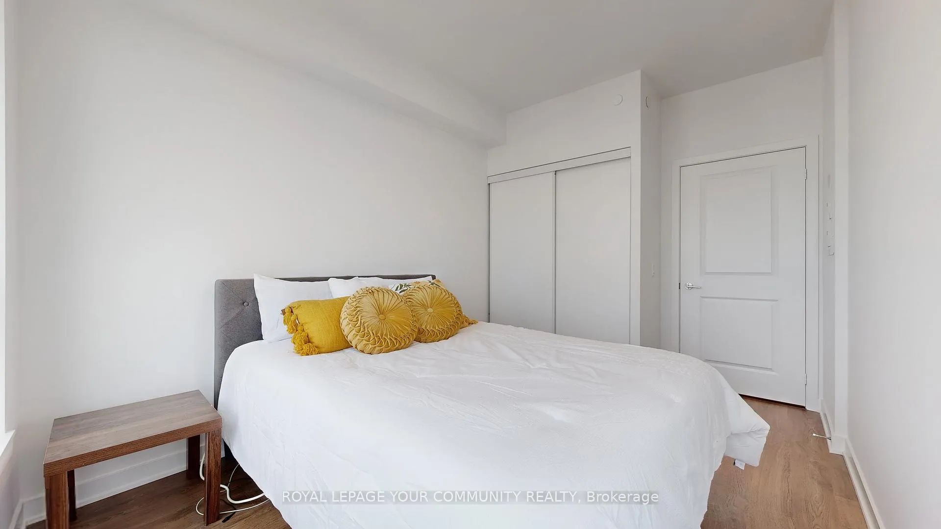 Photo 11 of Unit 2101, 30 Upper Mall Way, Vaughan, Brownridge — HOMEH