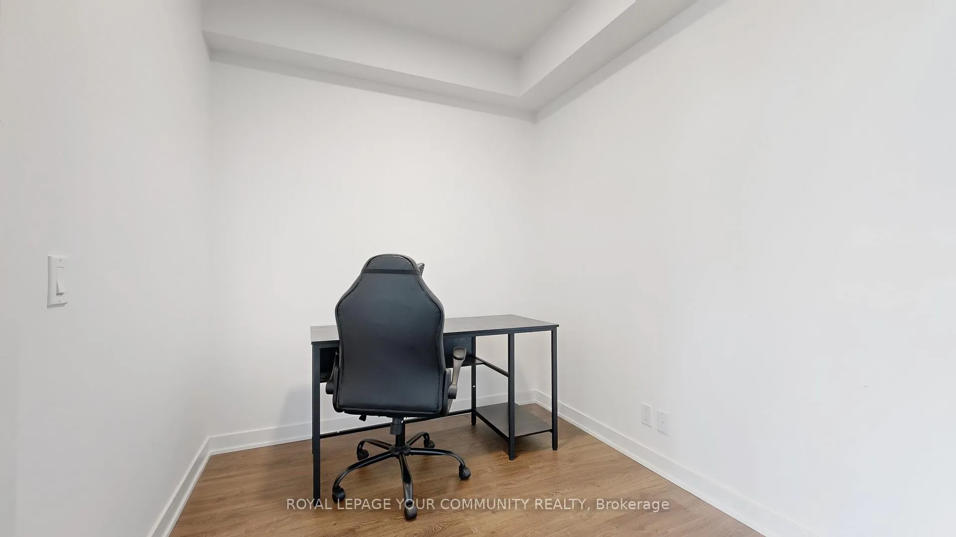 Photo 17 of Unit 2101, 30 Upper Mall Way, Vaughan, Brownridge — HOMEH