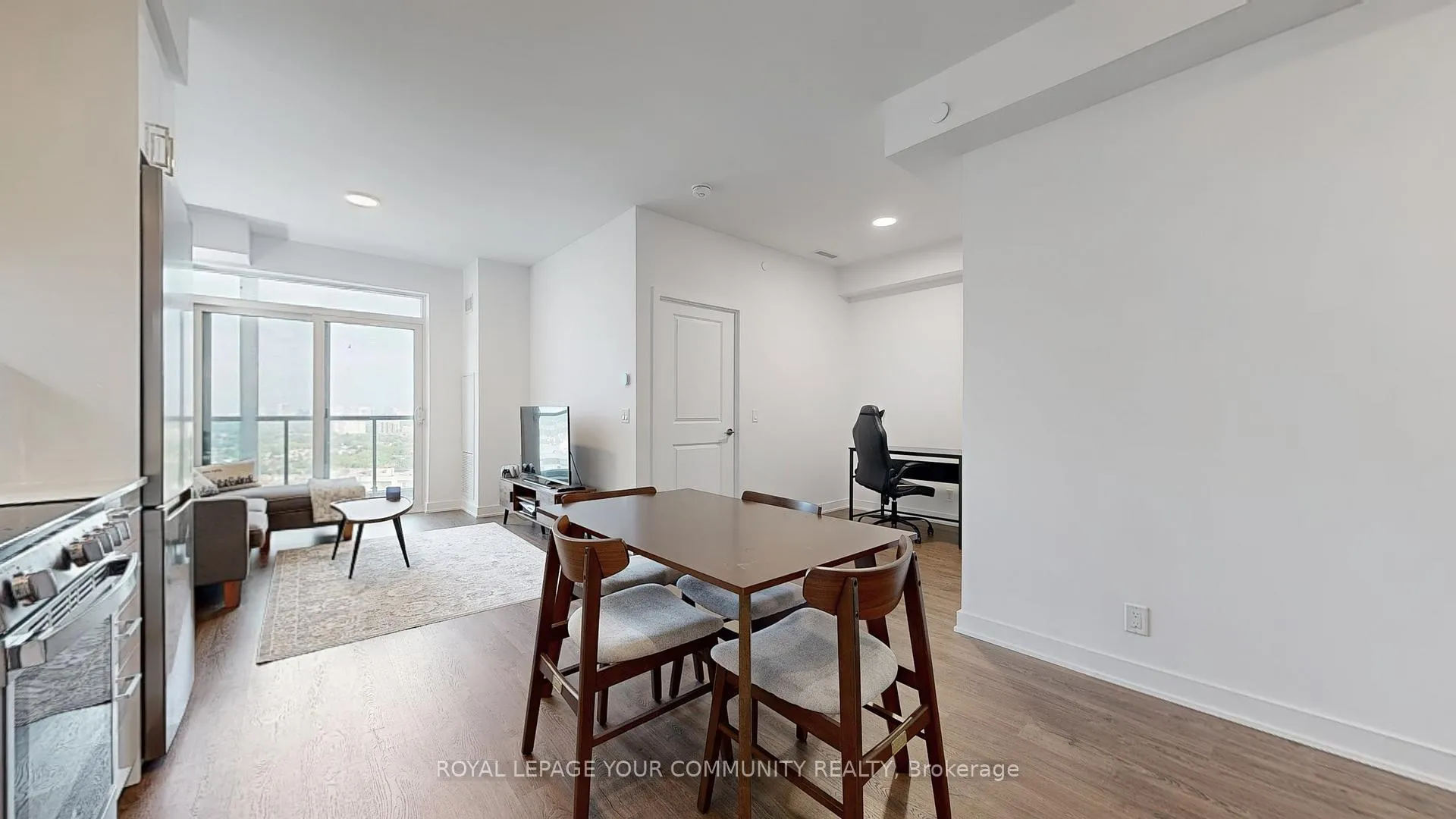 Photo 18 of Unit 2101, 30 Upper Mall Way, Vaughan, Brownridge — HOMEH