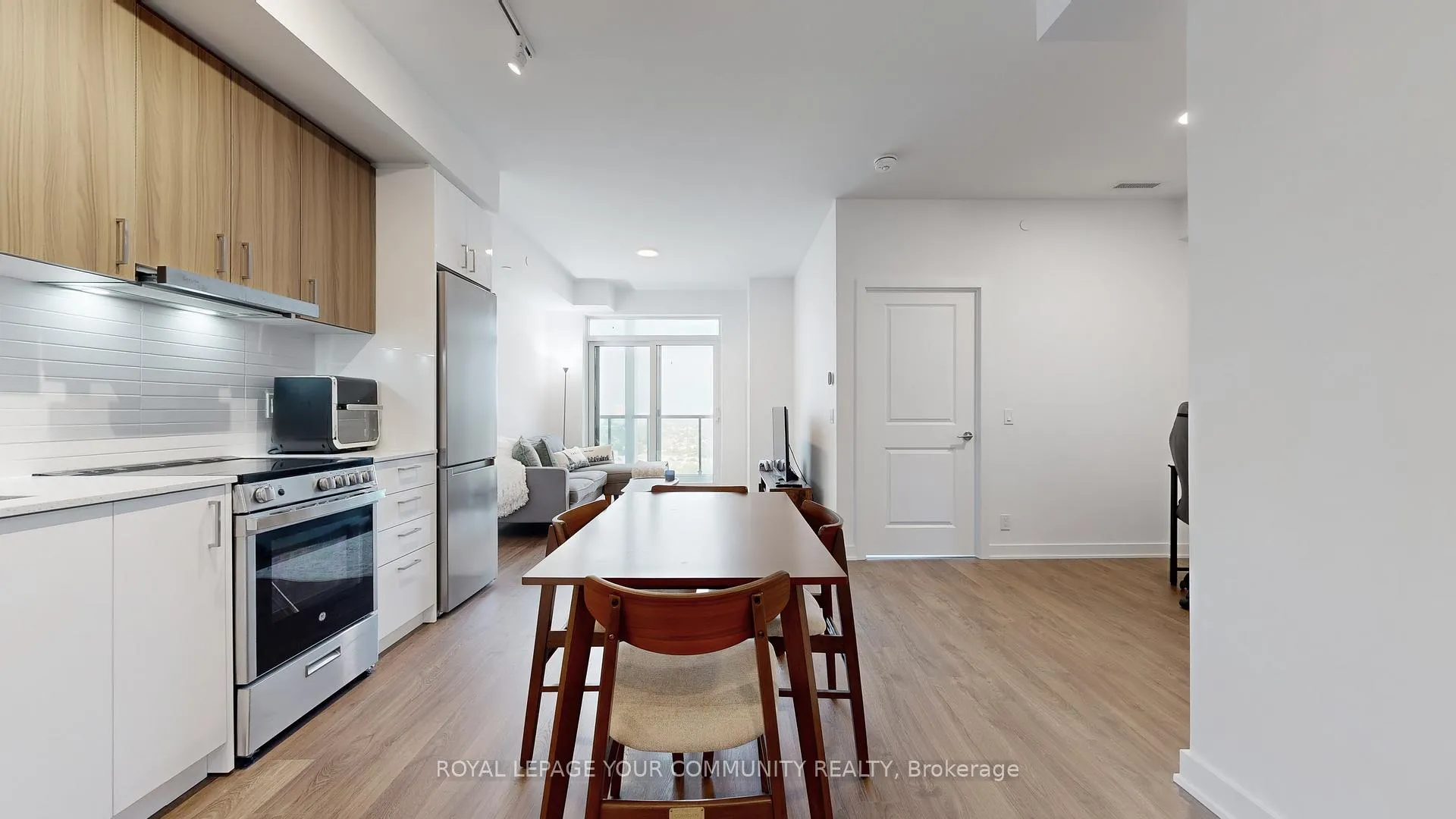 Photo 20 of Unit 2101, 30 Upper Mall Way, Vaughan, Brownridge — HOMEH
