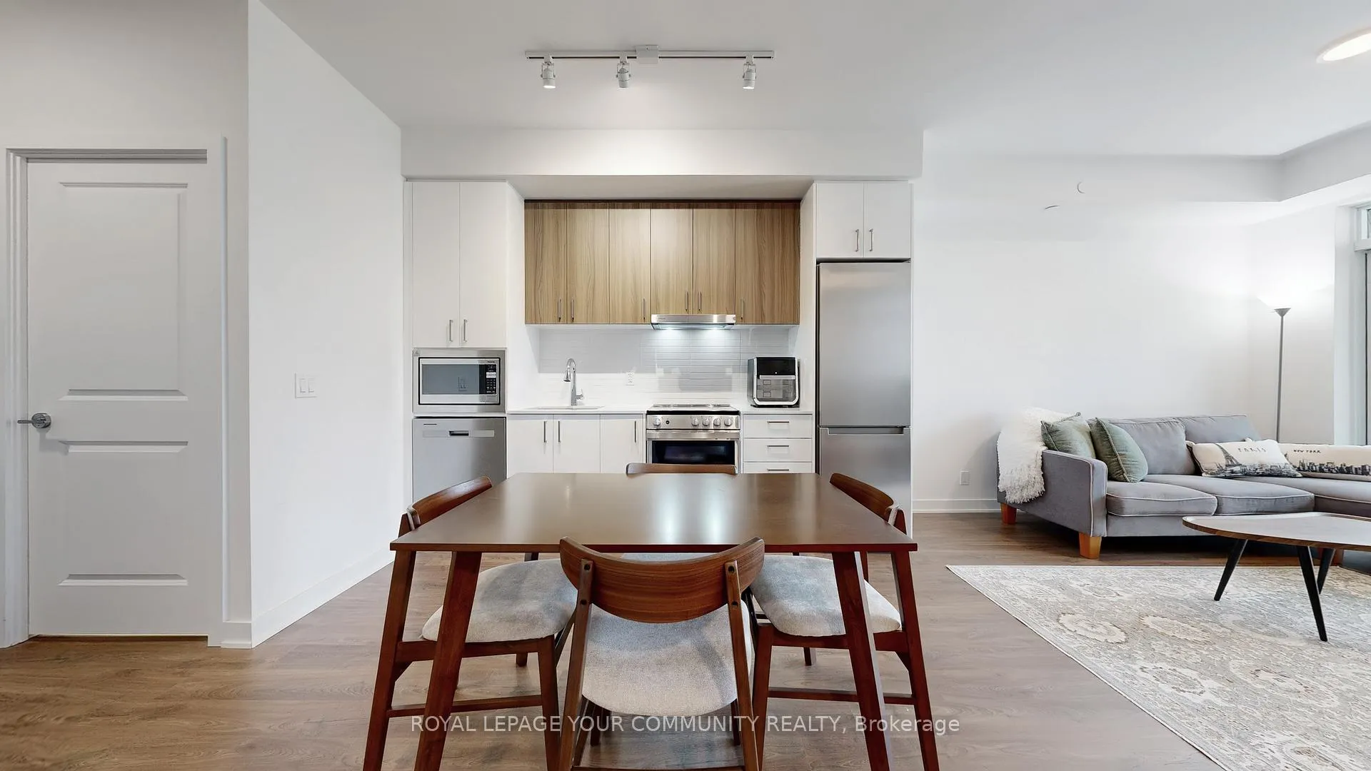 Photo 22 of Unit 2101, 30 Upper Mall Way, Vaughan, Brownridge — HOMEH