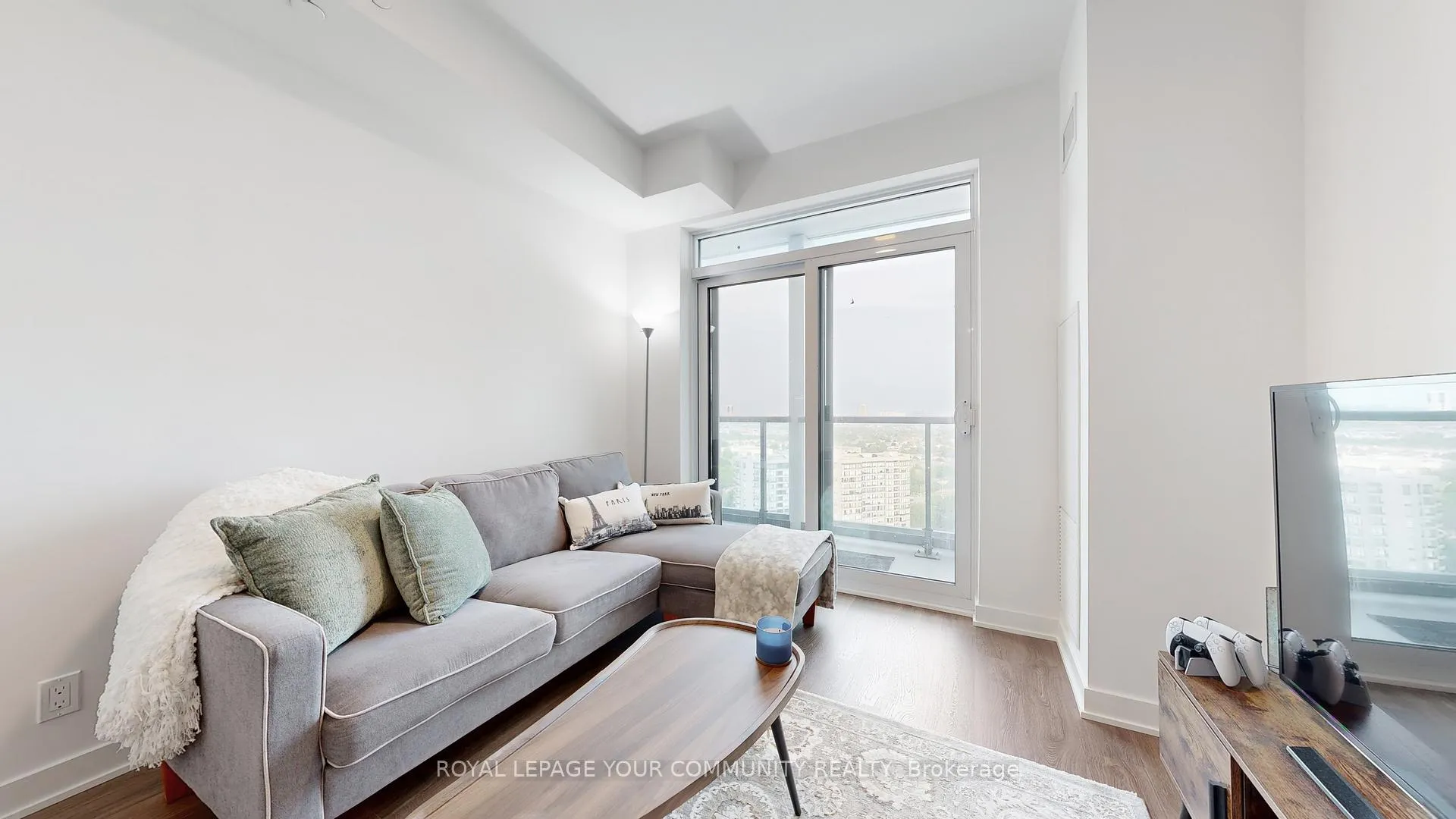 Photo 30 of Unit 2101, 30 Upper Mall Way, Vaughan, Brownridge — HOMEH