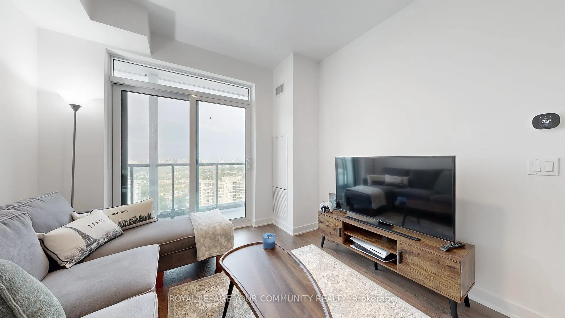 Photo 31 of Unit 2101, 30 Upper Mall Way, Vaughan, Brownridge — HOMEH