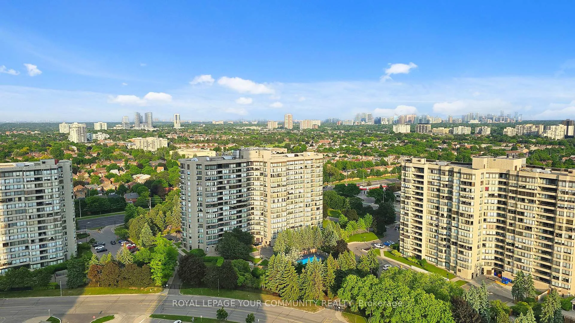 Photo 35 of Unit 2101, 30 Upper Mall Way, Vaughan, Brownridge — HOMEH
