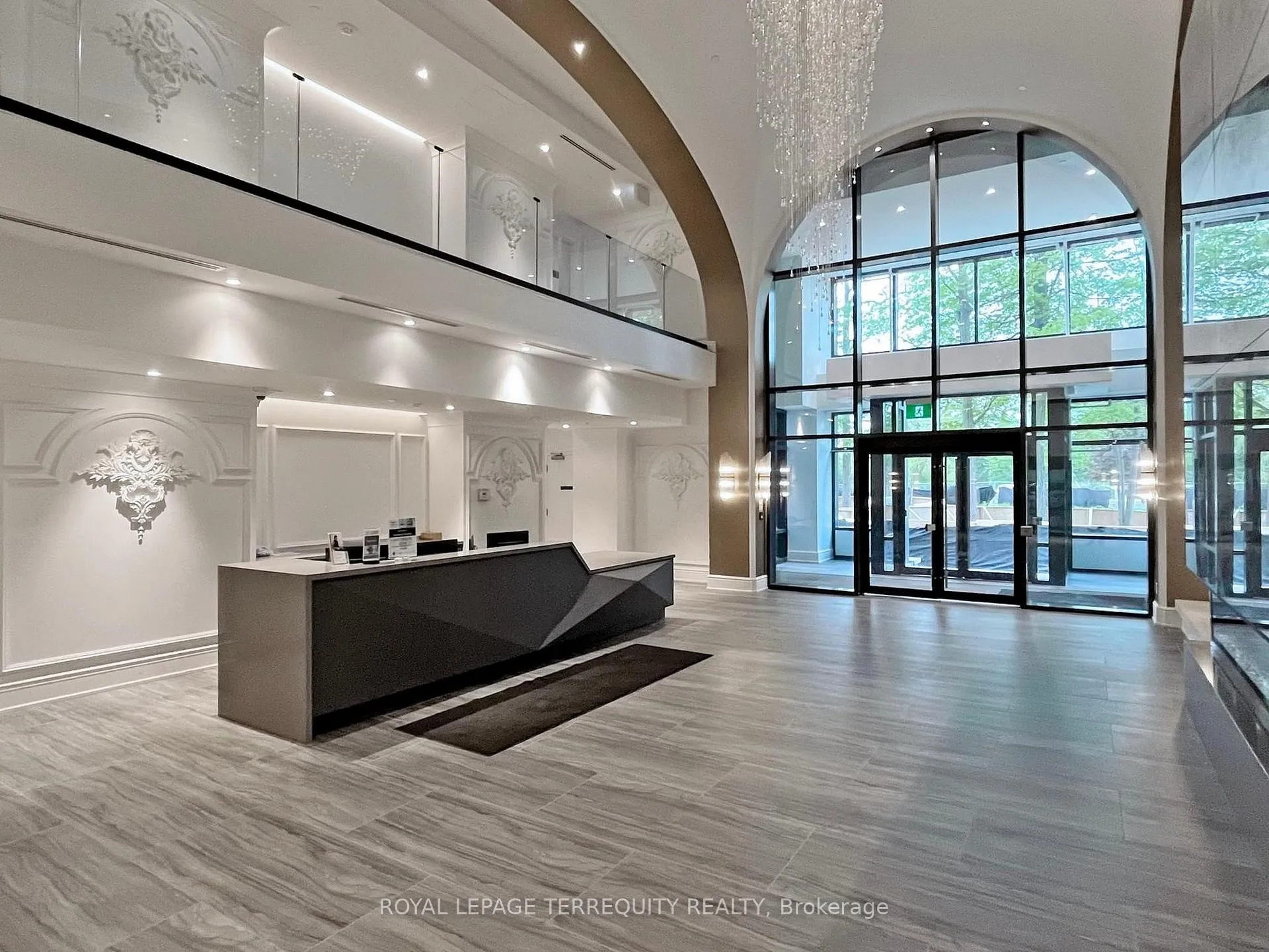 Photo 2 of Unit 701, 8 Cedarland Drive, Markham, Unionville — HOMEH