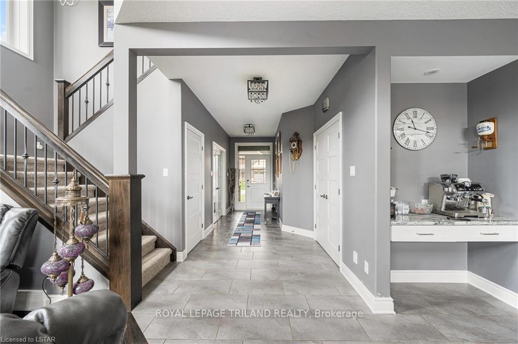 Photo 2 of 36 Brenmar Crescent, Central Elgin, Belmont — HOMEH