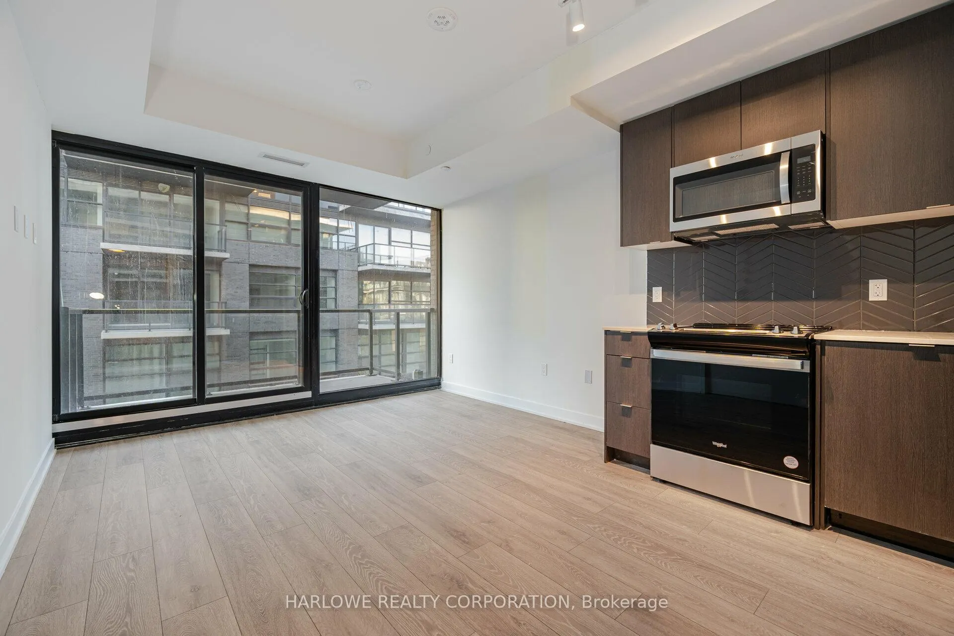Photo 2 of Unit 342 E, 1610 Charles Street E, Whitby, Port Whitby — HOMEH