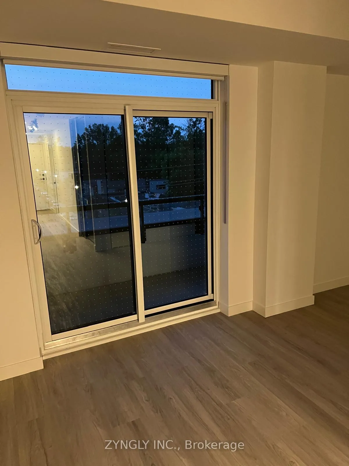 Photo 4 of Unit 433, 1050 Eastern Avenue, Toronto, The Beaches — HOMEH