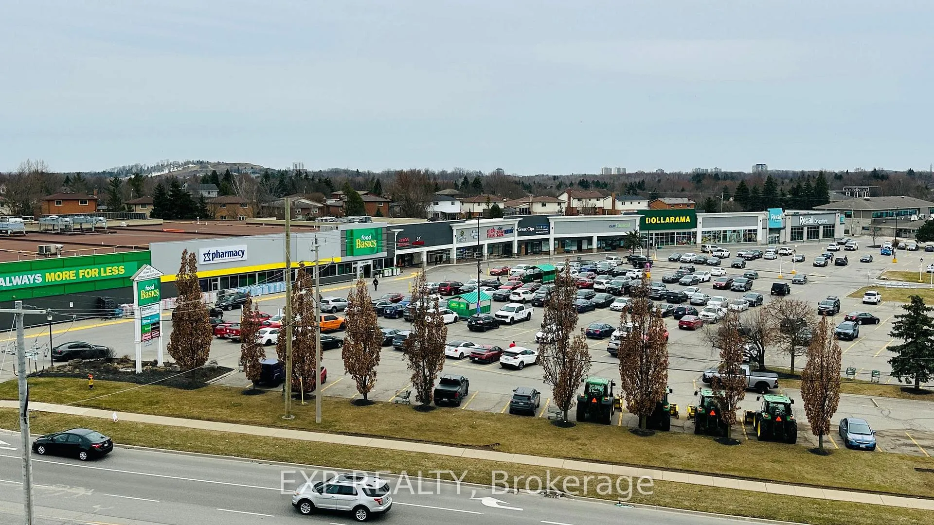 Photo 10 of Unit 414, 1000 Lackner Place, Kitchener — HOMEH