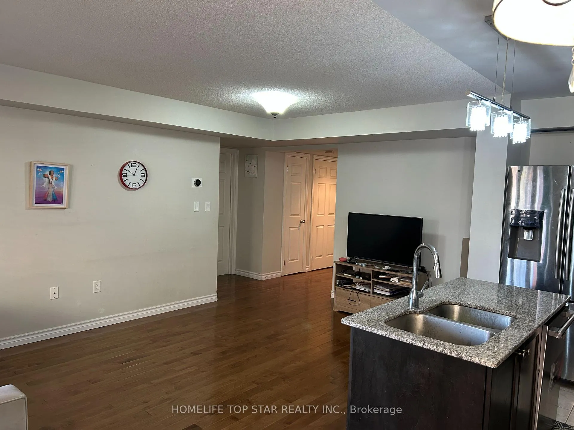 Photo 4 of 202 Louisbourg Way, Markham, Greensborough — HOMEH