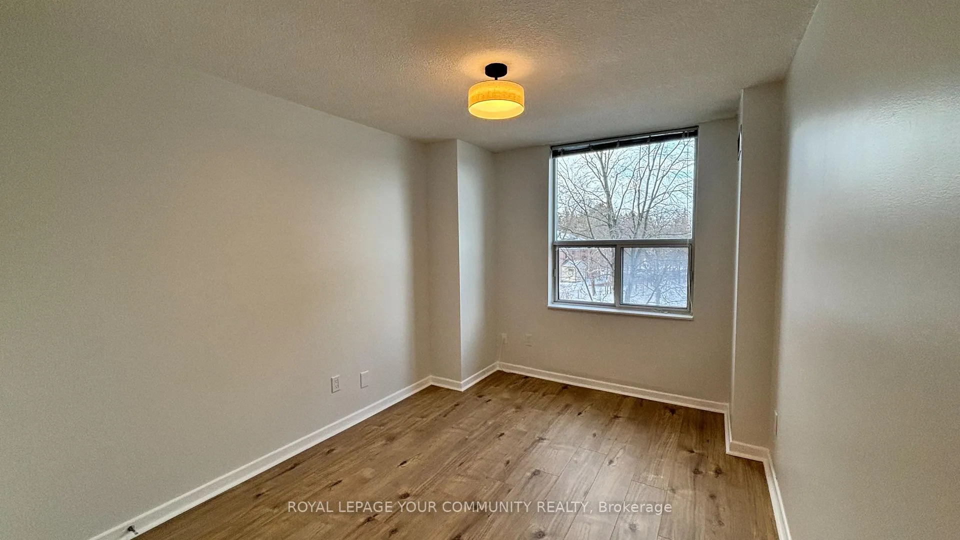 Photo 9 of Unit 403, 60 Inverlochy Boulevard, Markham, Royal Orchard — HOMEH