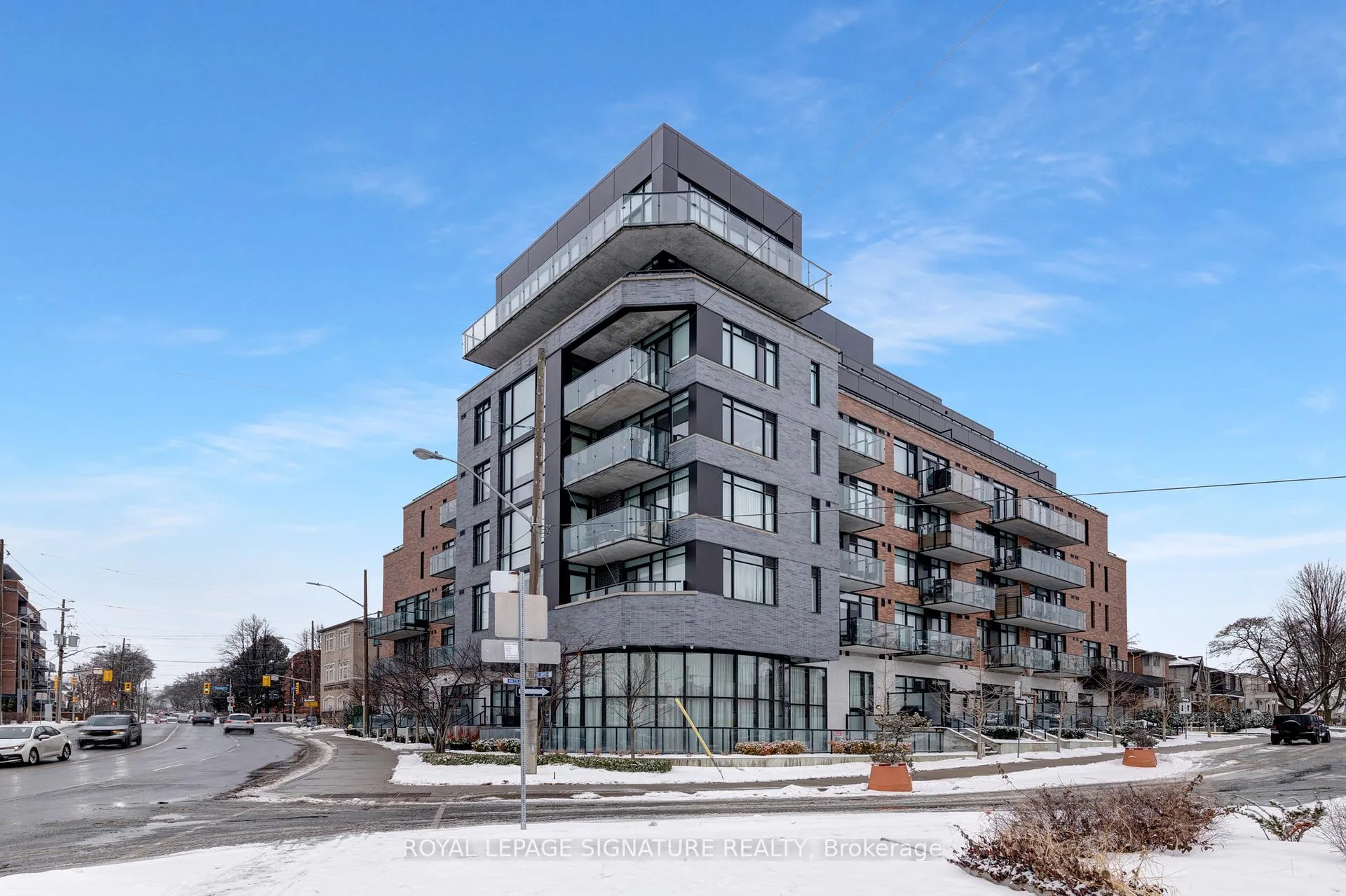 Photo 2 of Unit 402, 25 Malcolm Road, Toronto, Leaside — HOMEH