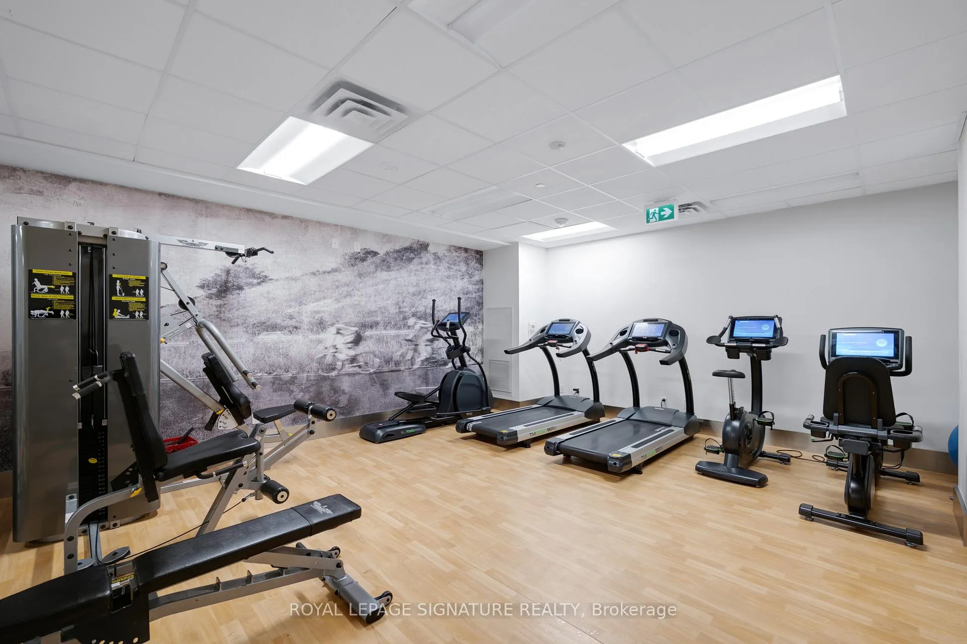 Photo 25 of Unit 402, 25 Malcolm Road, Toronto, Leaside — HOMEH