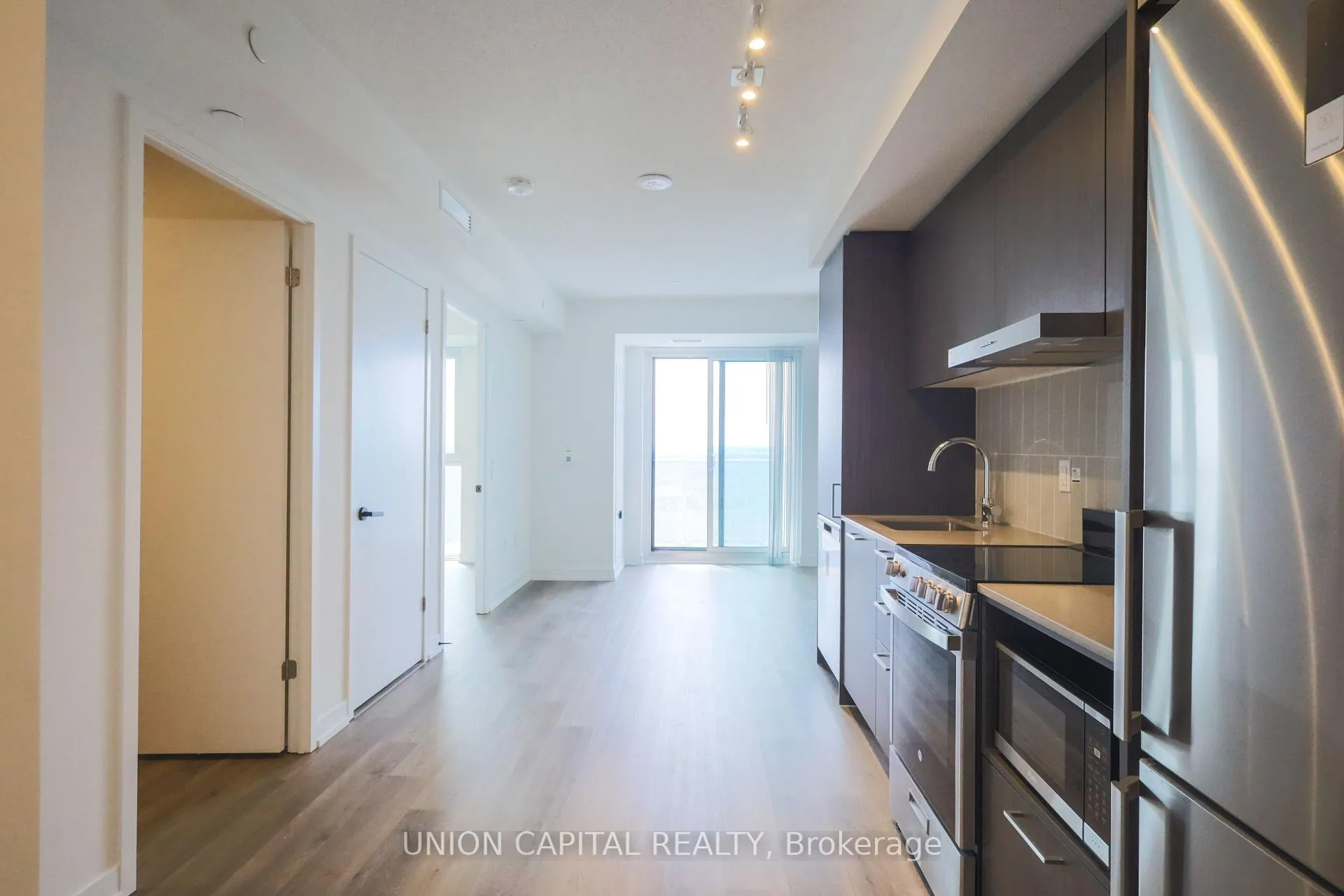 Photo 3 of Unit 3007, 195 Commerce Street, Vaughan, Vaughan Corporate Centre — HOMEH
