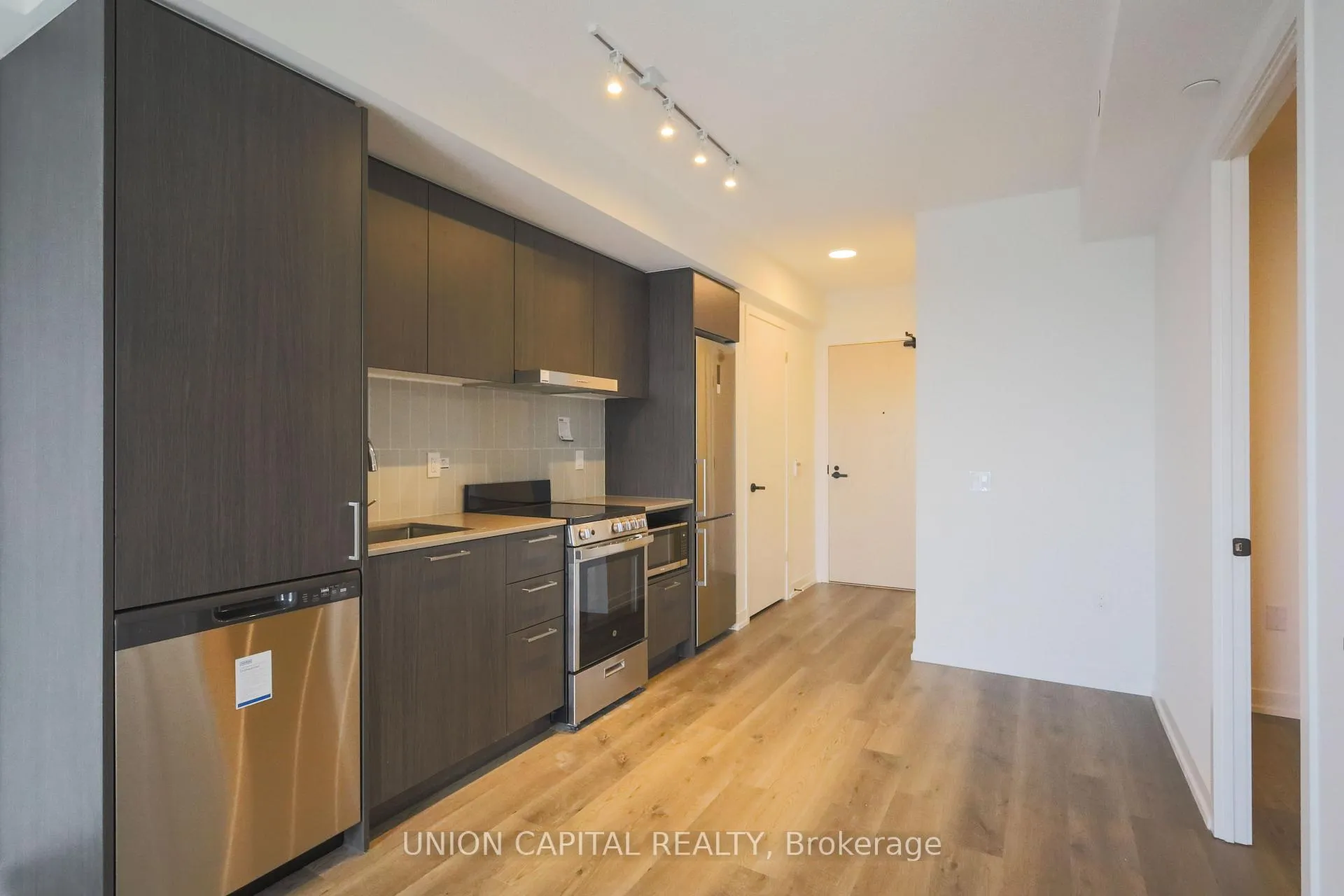 Photo 5 of Unit 3007, 195 Commerce Street, Vaughan, Vaughan Corporate Centre — HOMEH