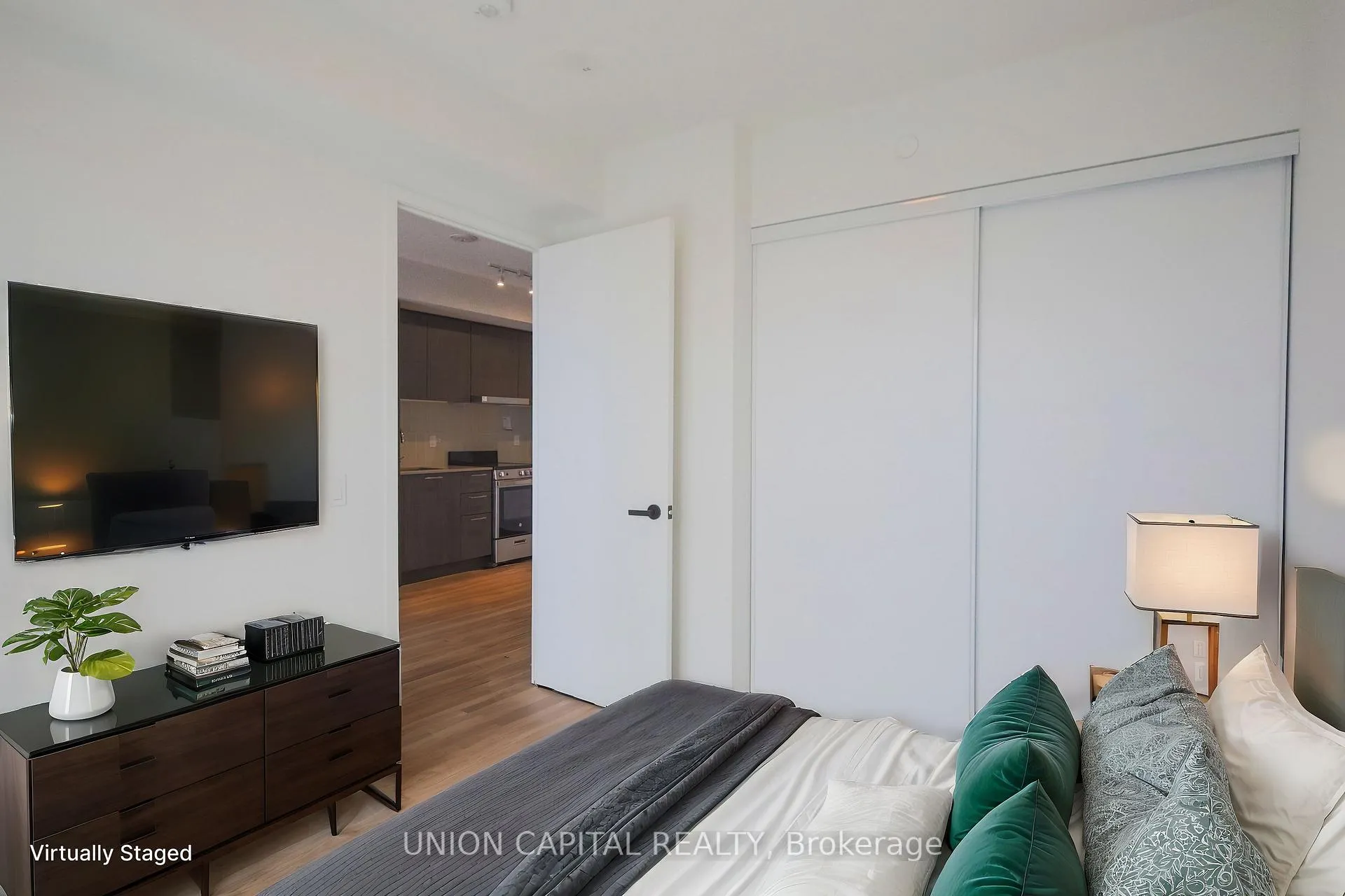 Photo 11 of Unit 3007, 195 Commerce Street, Vaughan, Vaughan Corporate Centre — HOMEH