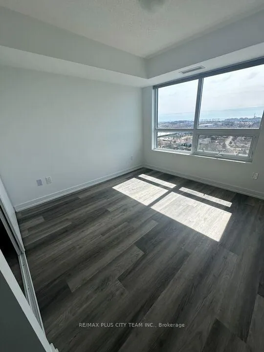 Photo 5 of Unit 2102, 1435 Celebration Drive, Pickering, Bay Ridges — HOMEH