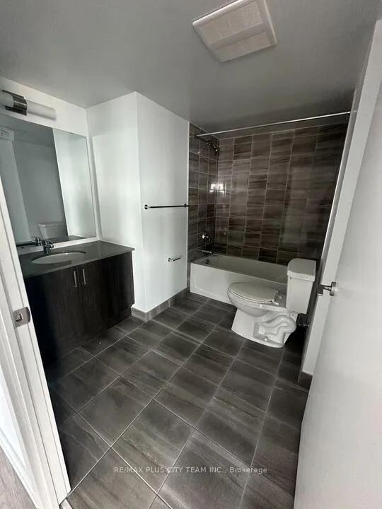 Photo 8 of Unit 2102, 1435 Celebration Drive, Pickering, Bay Ridges — HOMEH