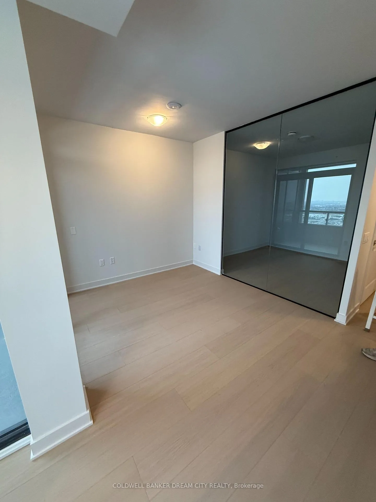 Photo 5 of Unit 2908, 2920 Highway 7 Road W, Vaughan, Concord — HOMEH