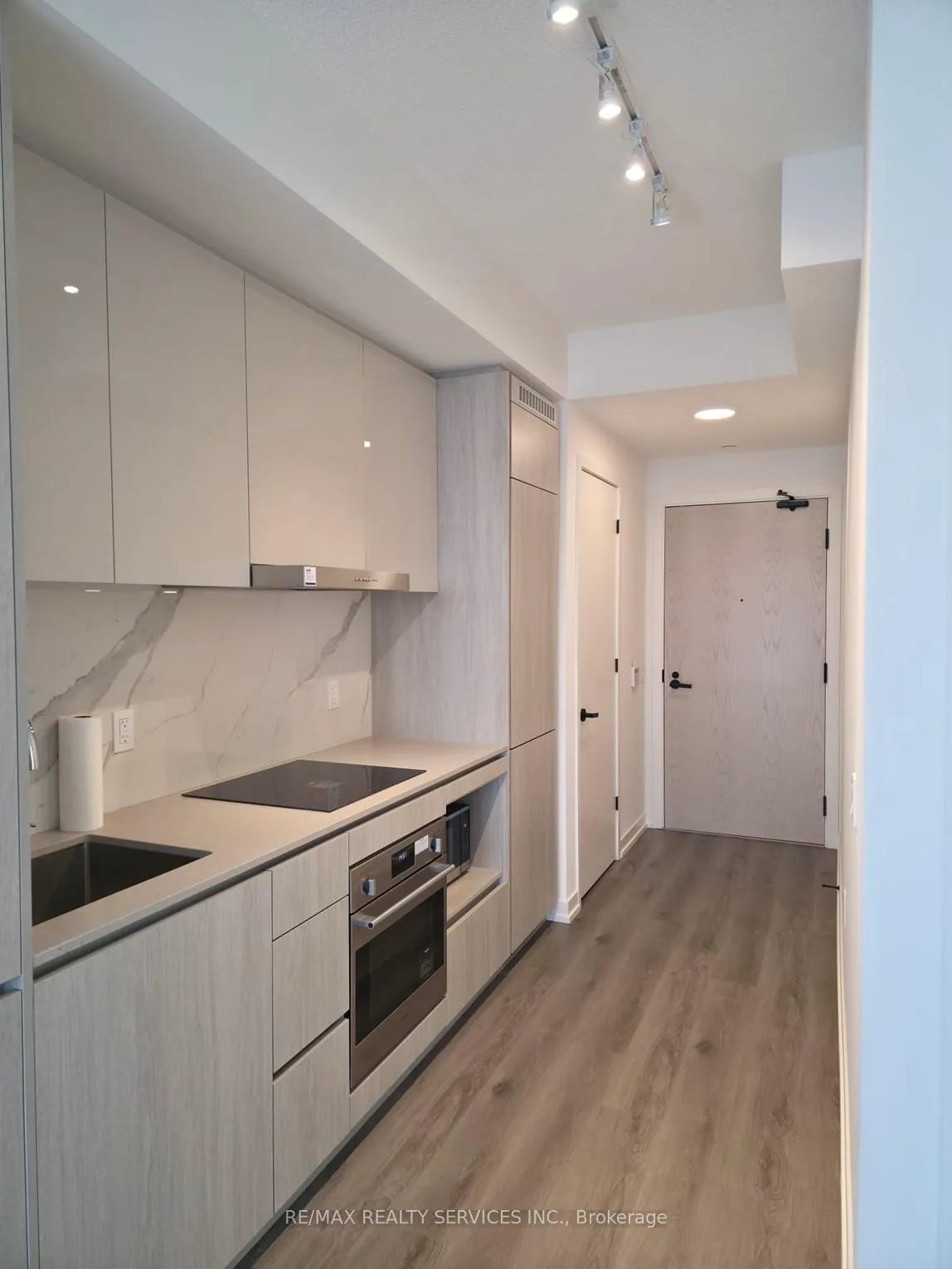 Photo 5 of Unit 1815, 28 Interchange Way, Vaughan, Vaughan Corporate Centre — HOMEH
