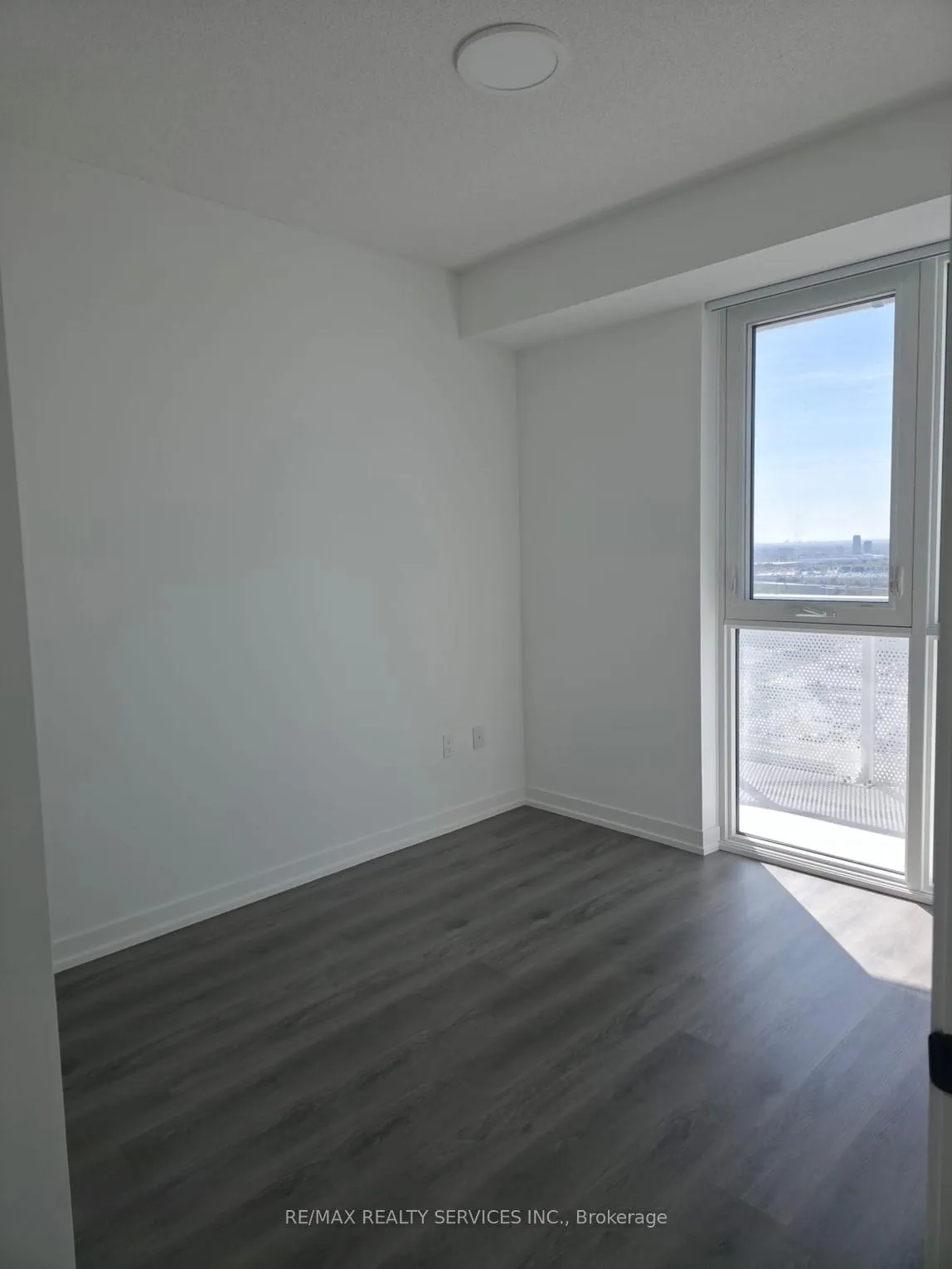 Photo 7 of Unit 1815, 28 Interchange Way, Vaughan, Vaughan Corporate Centre — HOMEH