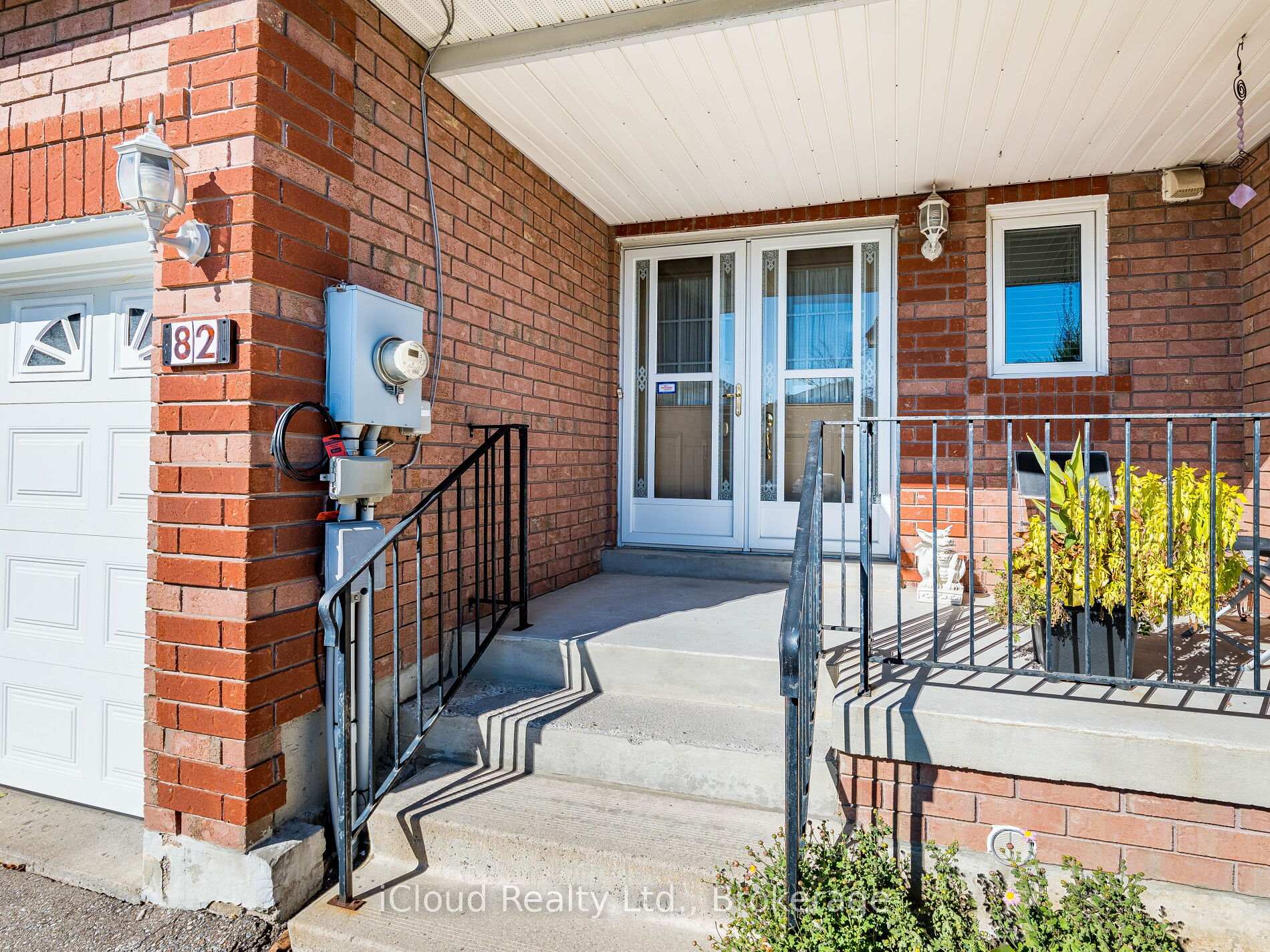 Photo 3 of 82 Hanton Crescent, Caledon, Bolton East — HOMEH