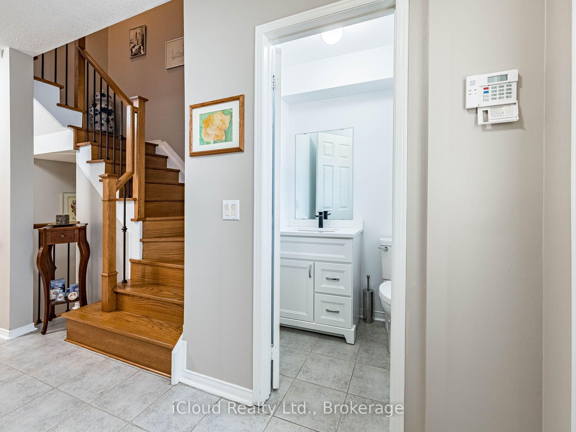 Photo 6 of 82 Hanton Crescent, Caledon, Bolton East — HOMEH