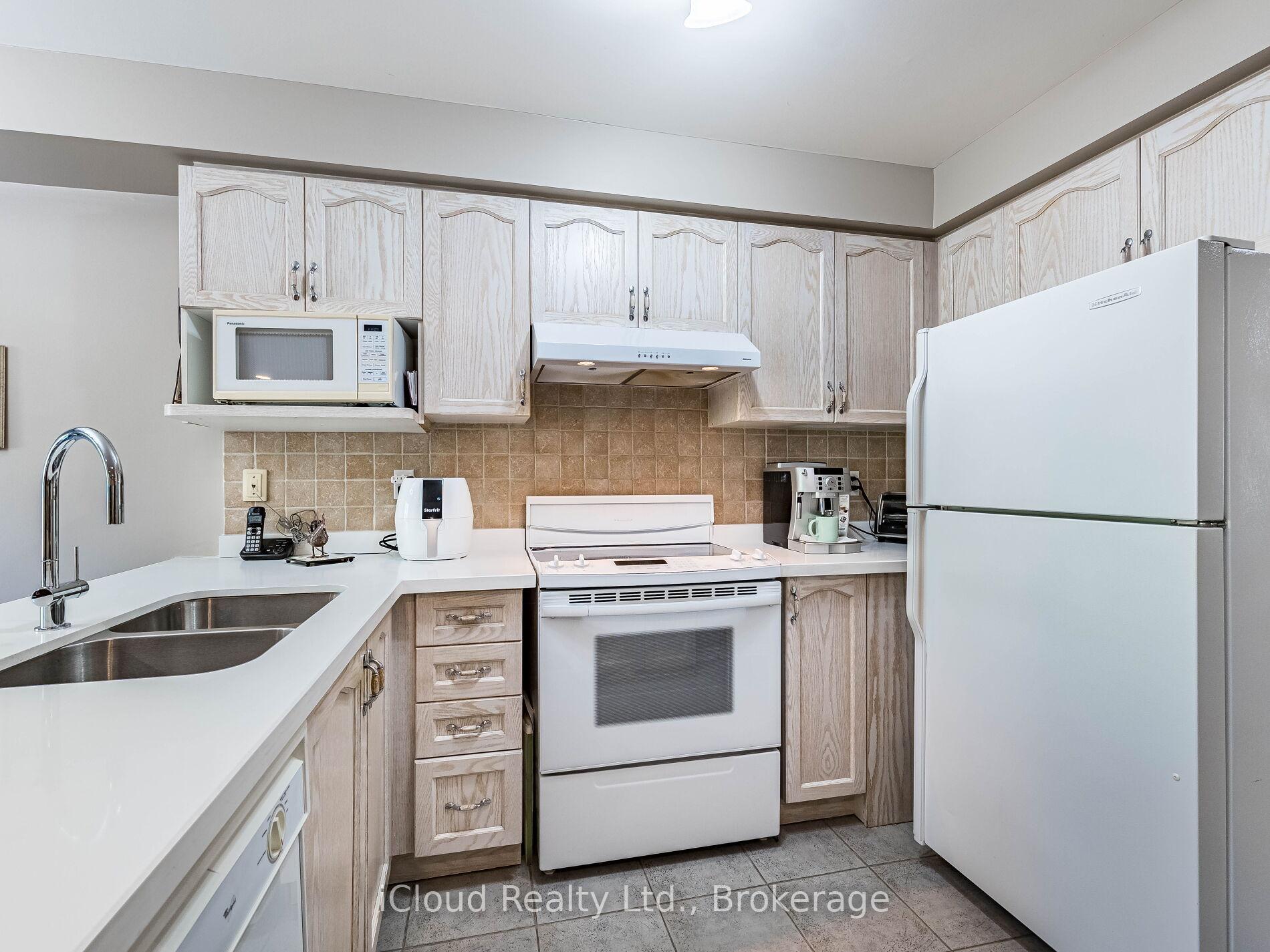 Photo 7 of 82 Hanton Crescent, Caledon, Bolton East — HOMEH