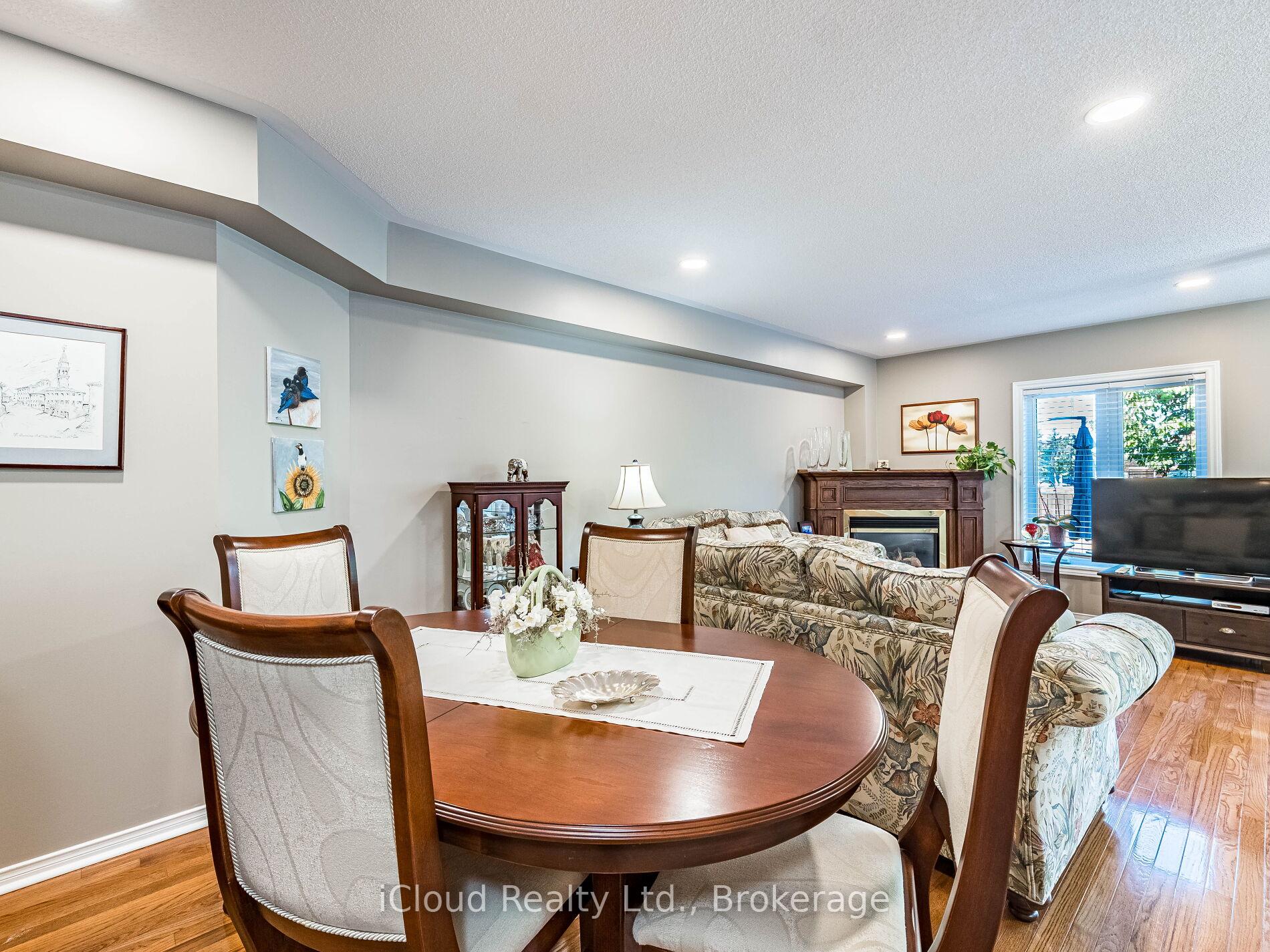Photo 10 of 82 Hanton Crescent, Caledon, Bolton East — HOMEH