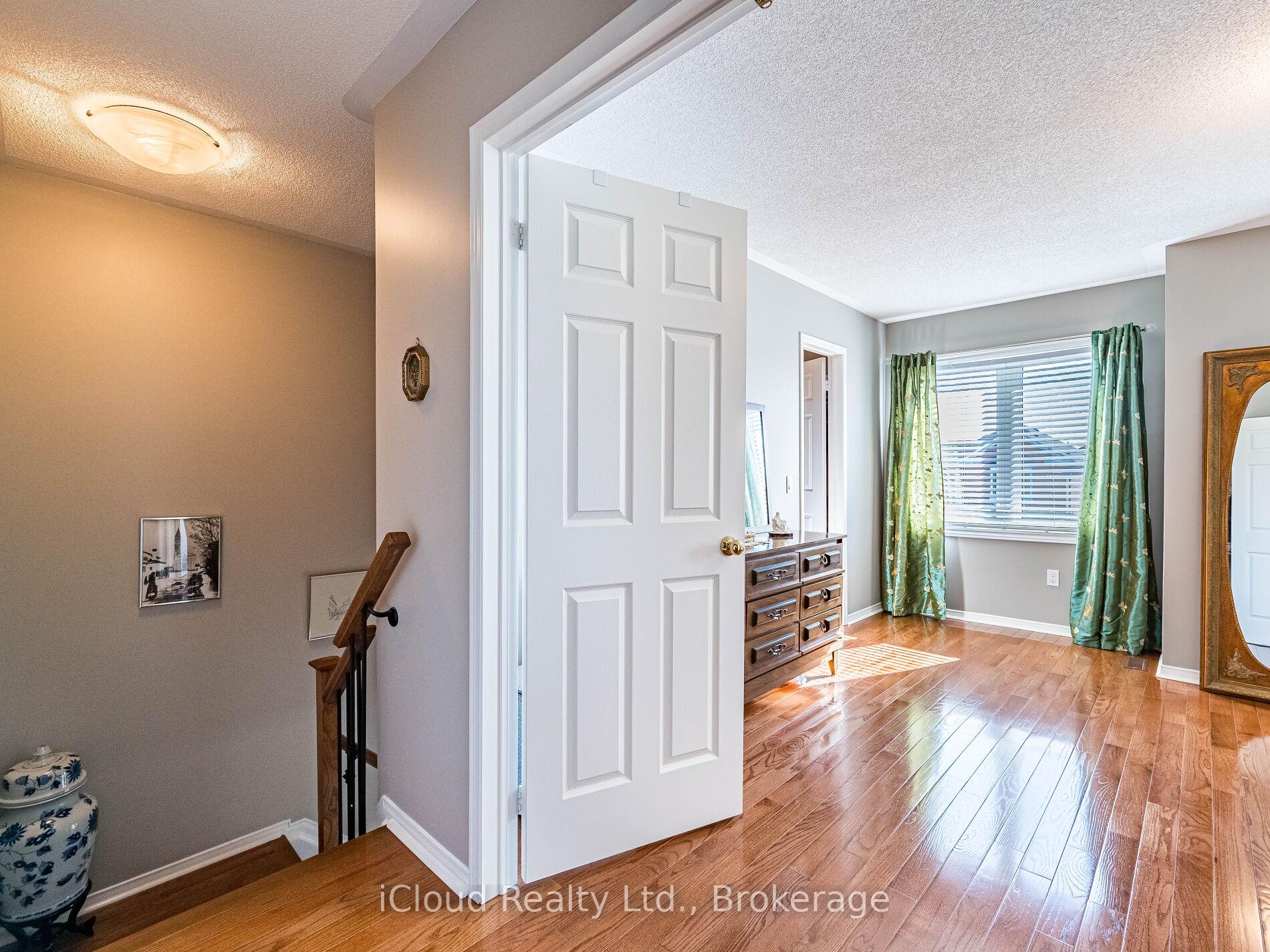Photo 23 of 82 Hanton Crescent, Caledon, Bolton East — HOMEH