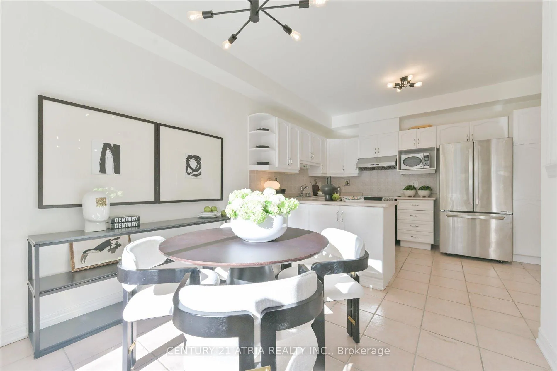 Photo 14 of 64 Drew Kelly Way, Markham, Buttonville — HOMEH