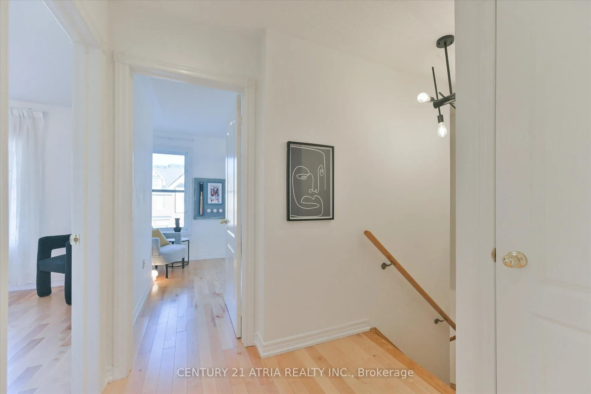 Photo 18 of 64 Drew Kelly Way, Markham, Buttonville — HOMEH