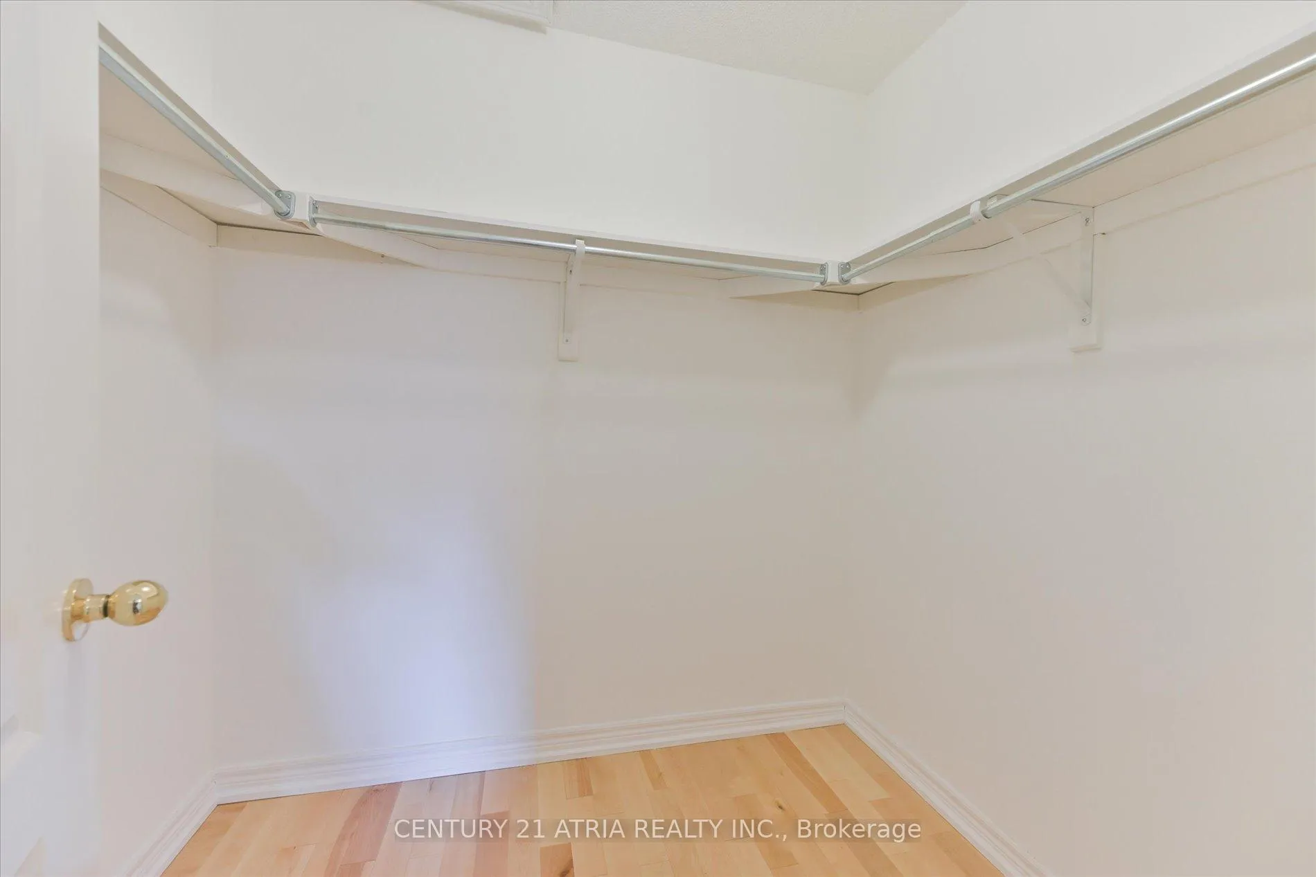 Photo 23 of 64 Drew Kelly Way, Markham, Buttonville — HOMEH