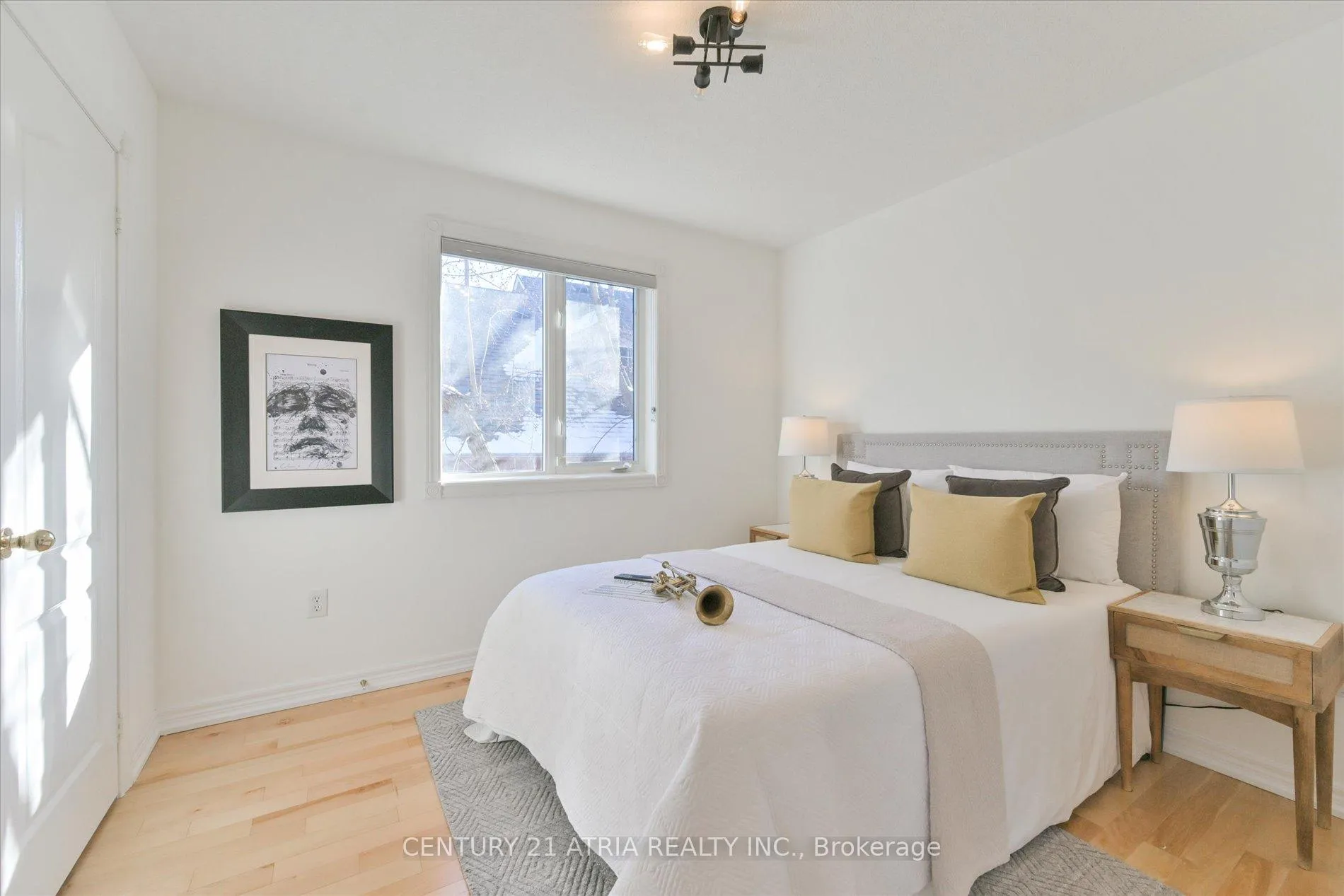 Photo 24 of 64 Drew Kelly Way, Markham, Buttonville — HOMEH