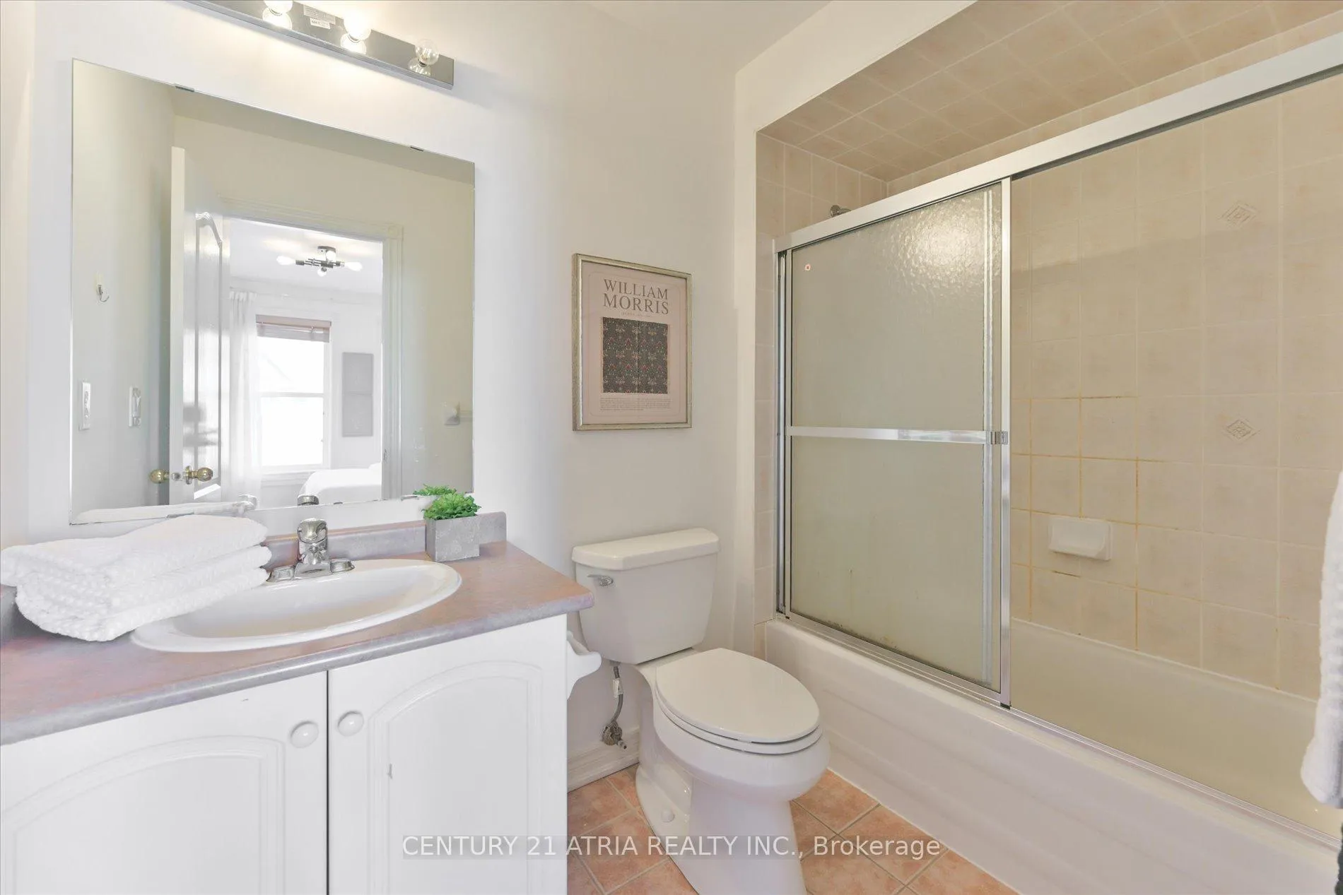 Photo 29 of 64 Drew Kelly Way, Markham, Buttonville — HOMEH